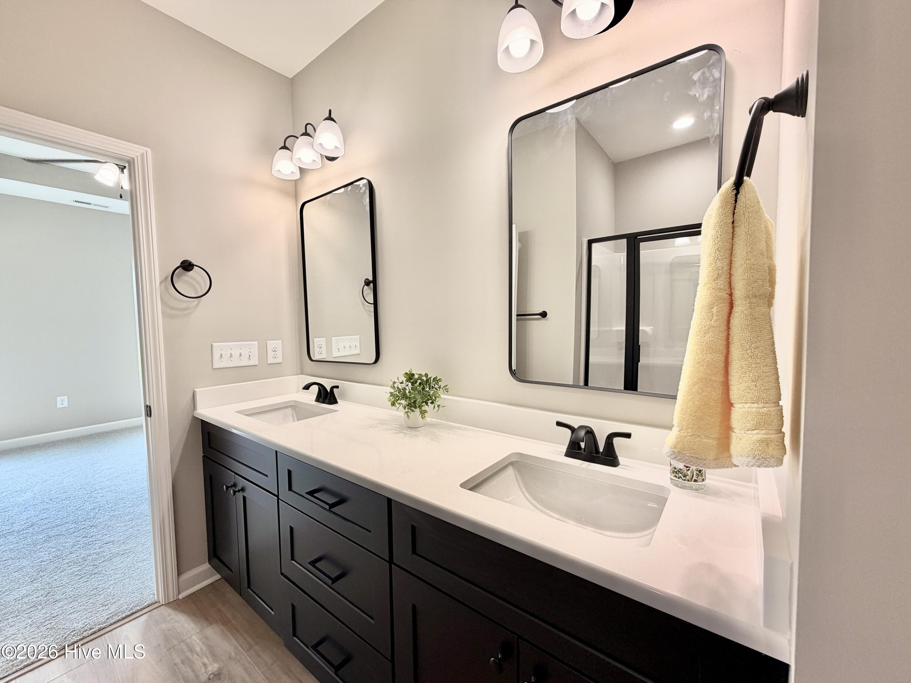 3731 Chatsworth Drive Property Photo 10