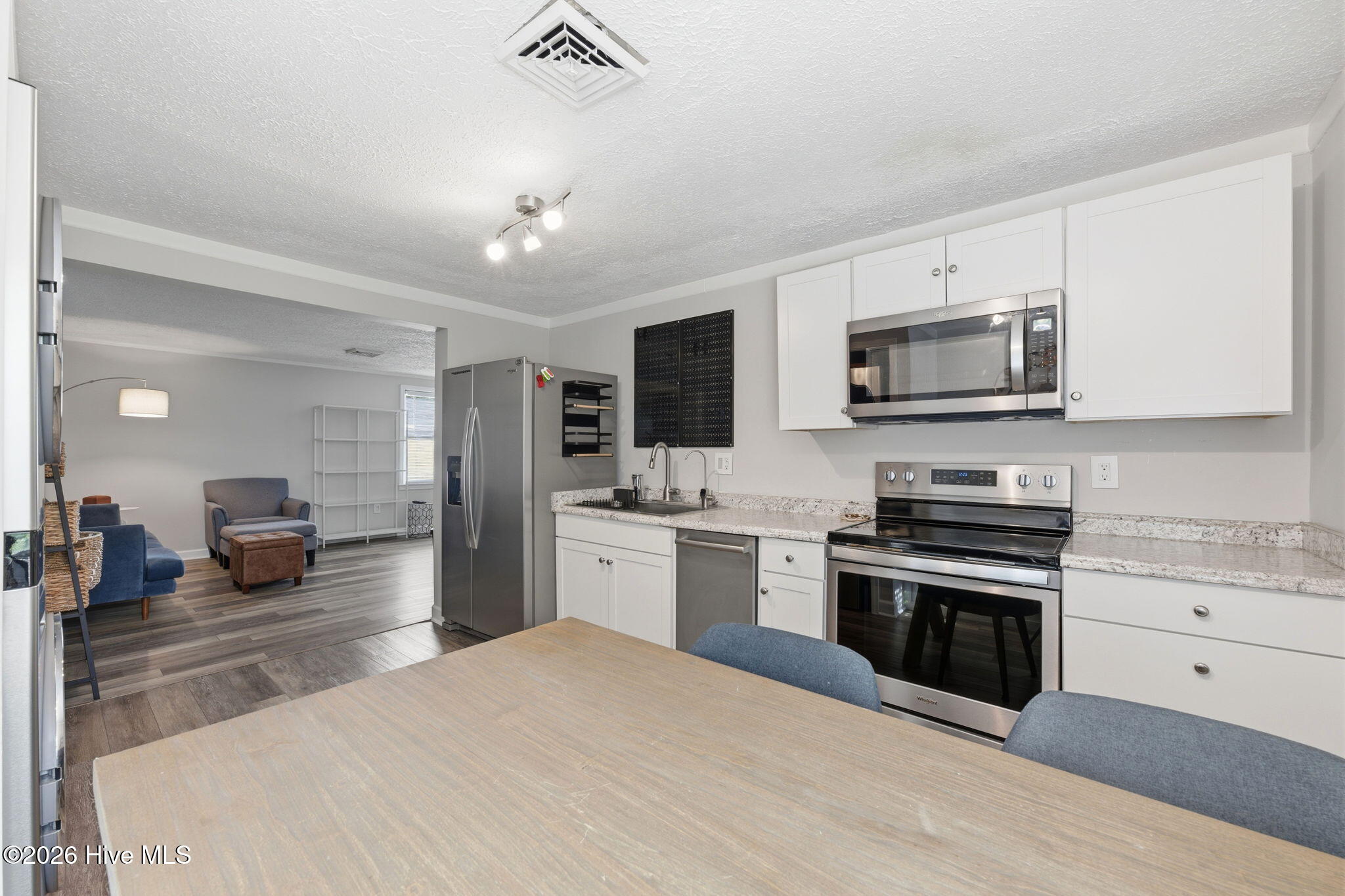 315 River Walk Property Photo 10