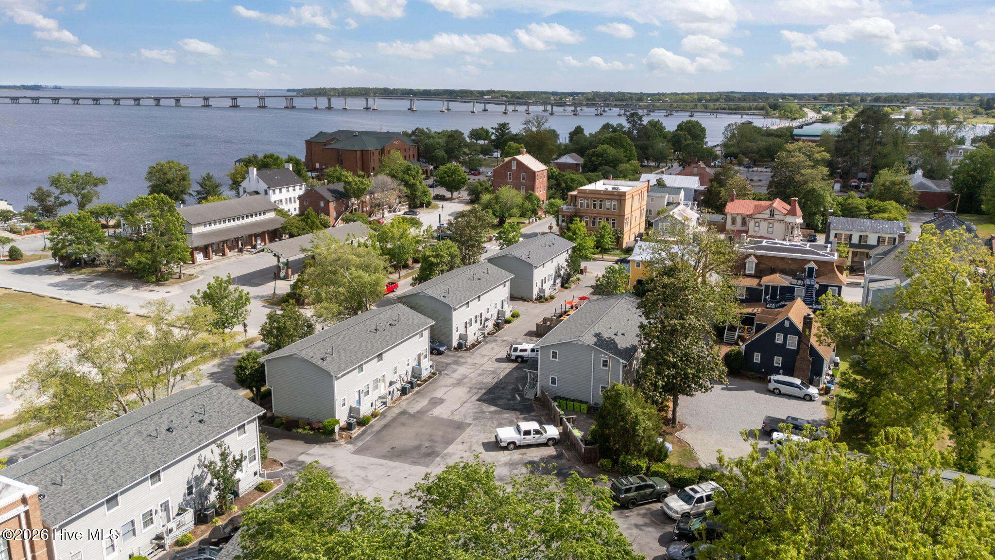 315 River Walk Property Photo 19