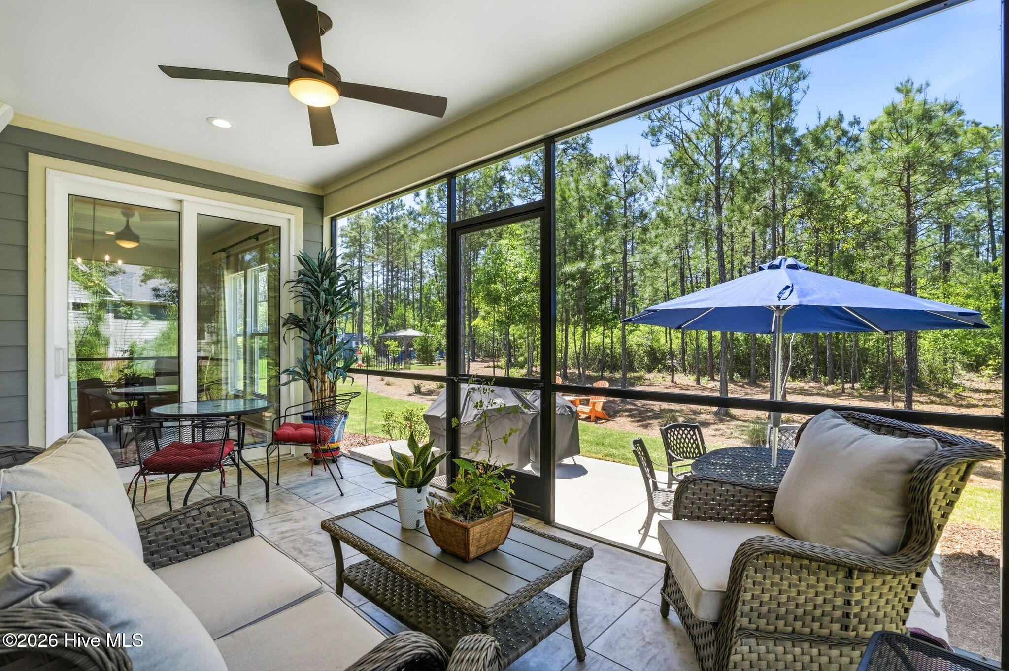 3710 Friendly Orange Court Ne Property Photo 5