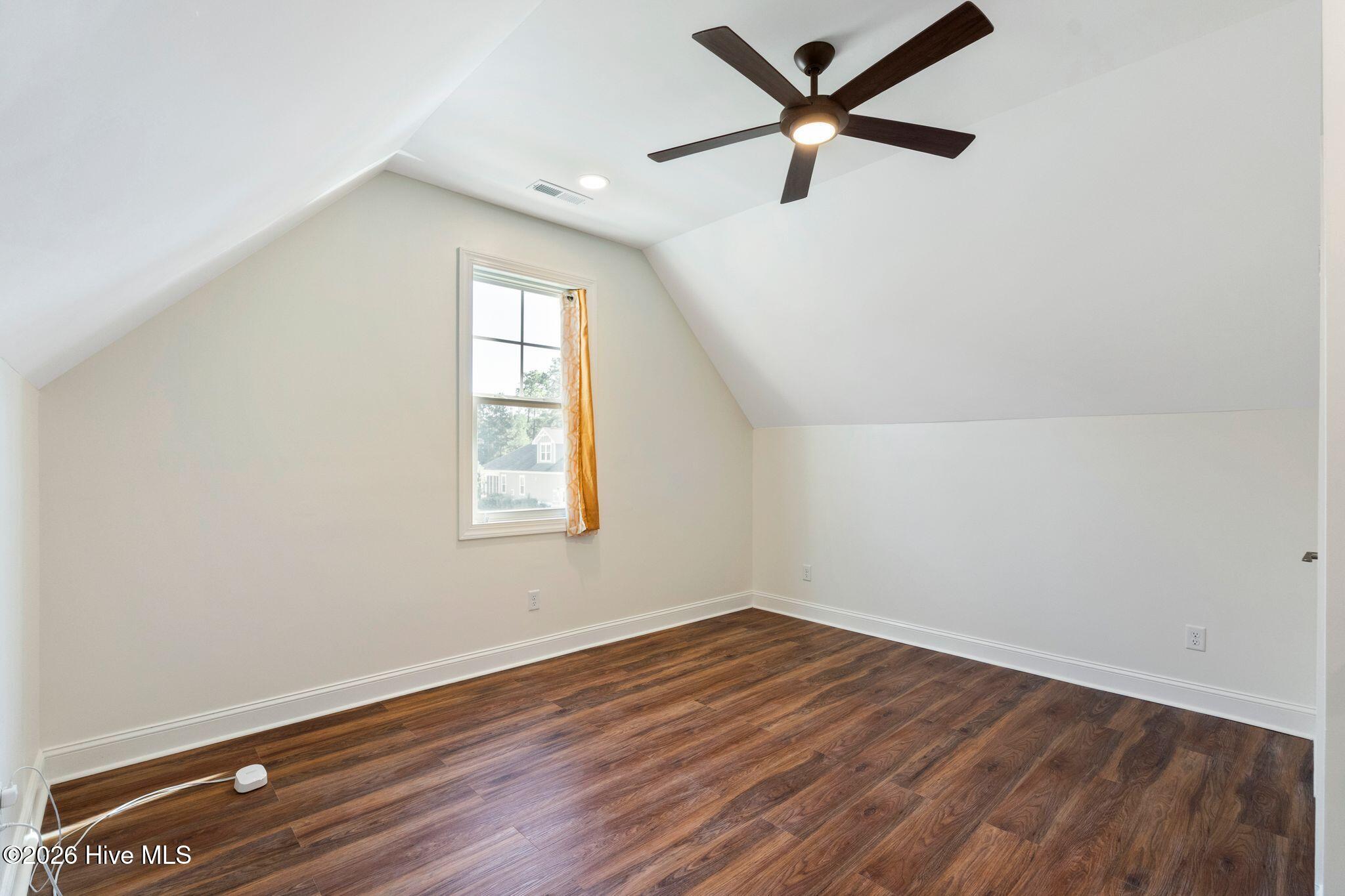 3710 Friendly Orange Court Ne Property Photo 17