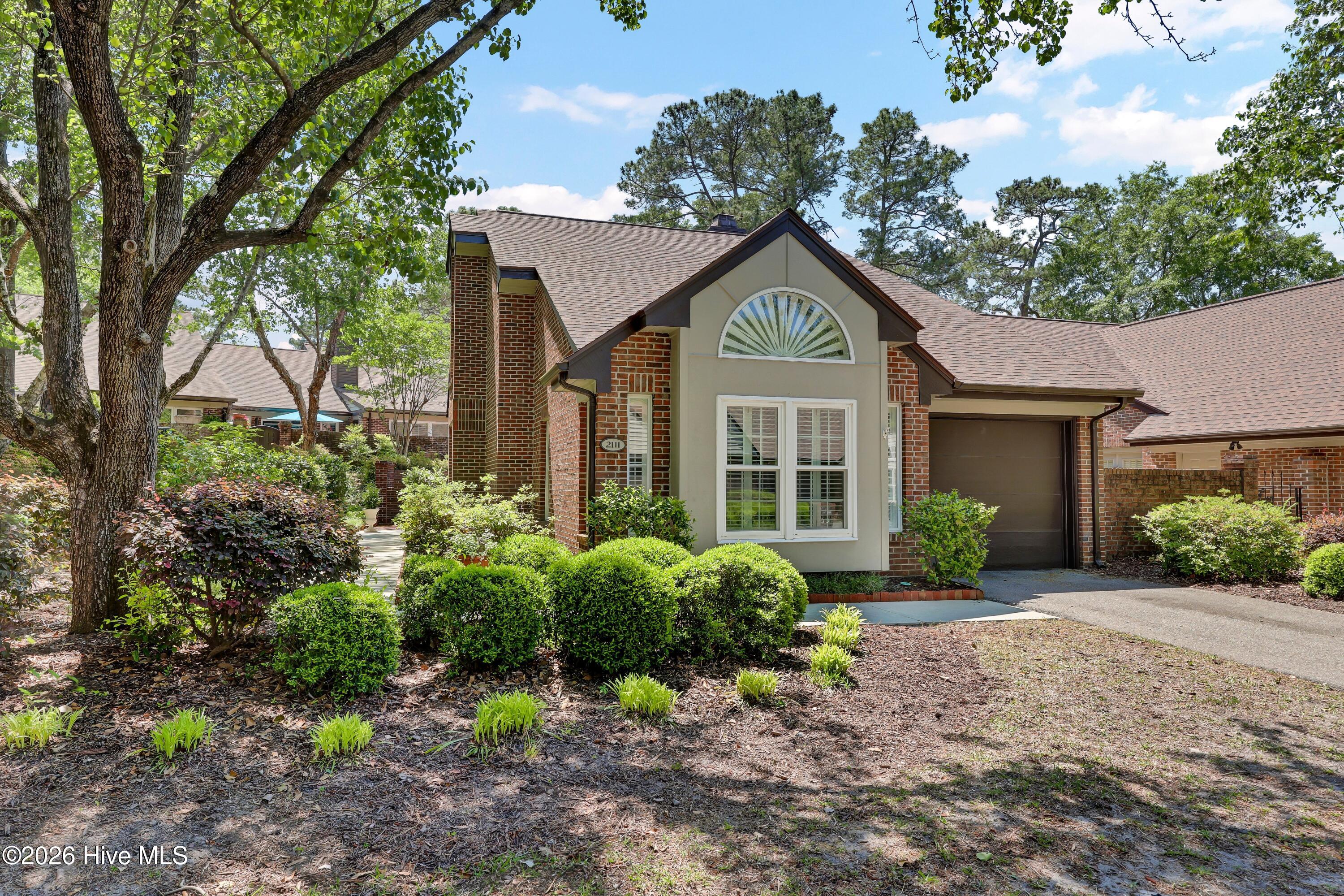 2111 Jumpin Run Drive Property Photo 4