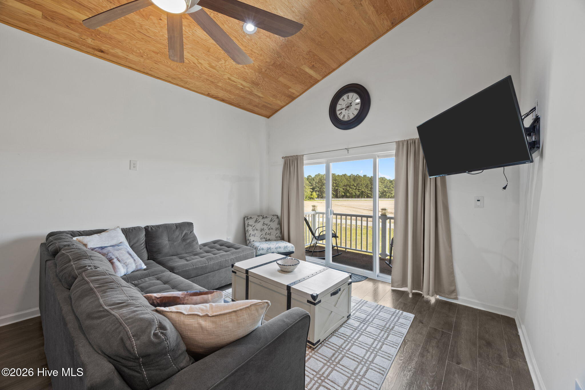 425 Griggs Road Property Photo 4