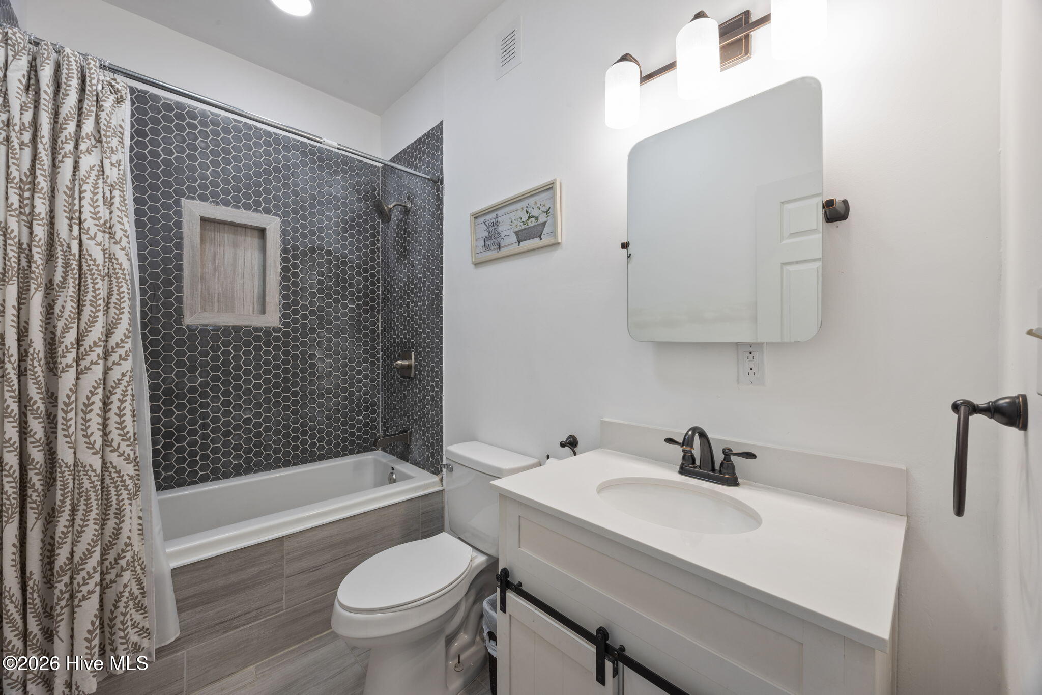 425 Griggs Road Property Photo 16