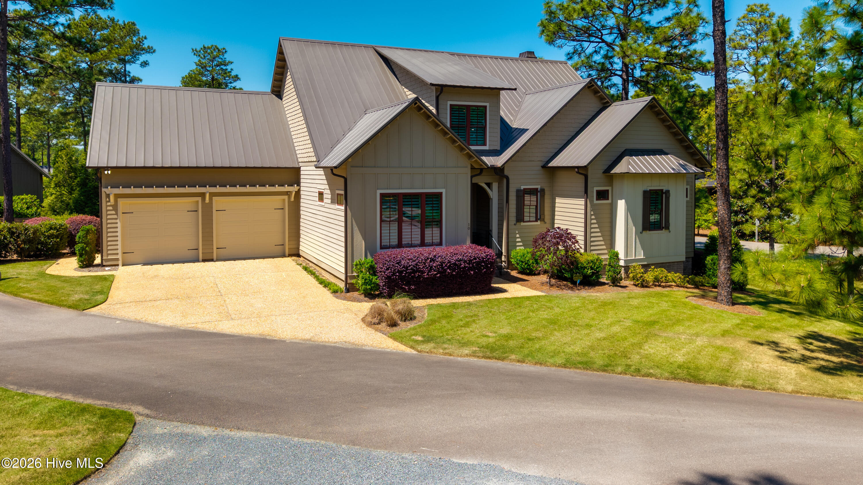 10 Deepdale Lane Property Photo 2