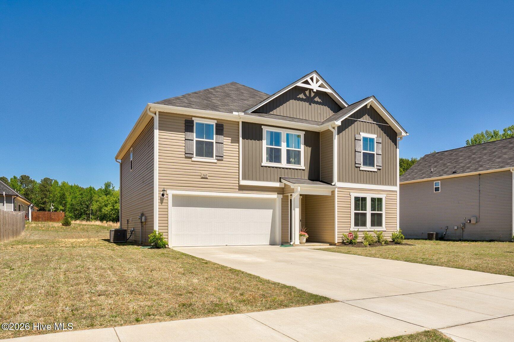 360 Riley Way Property Photo 4
