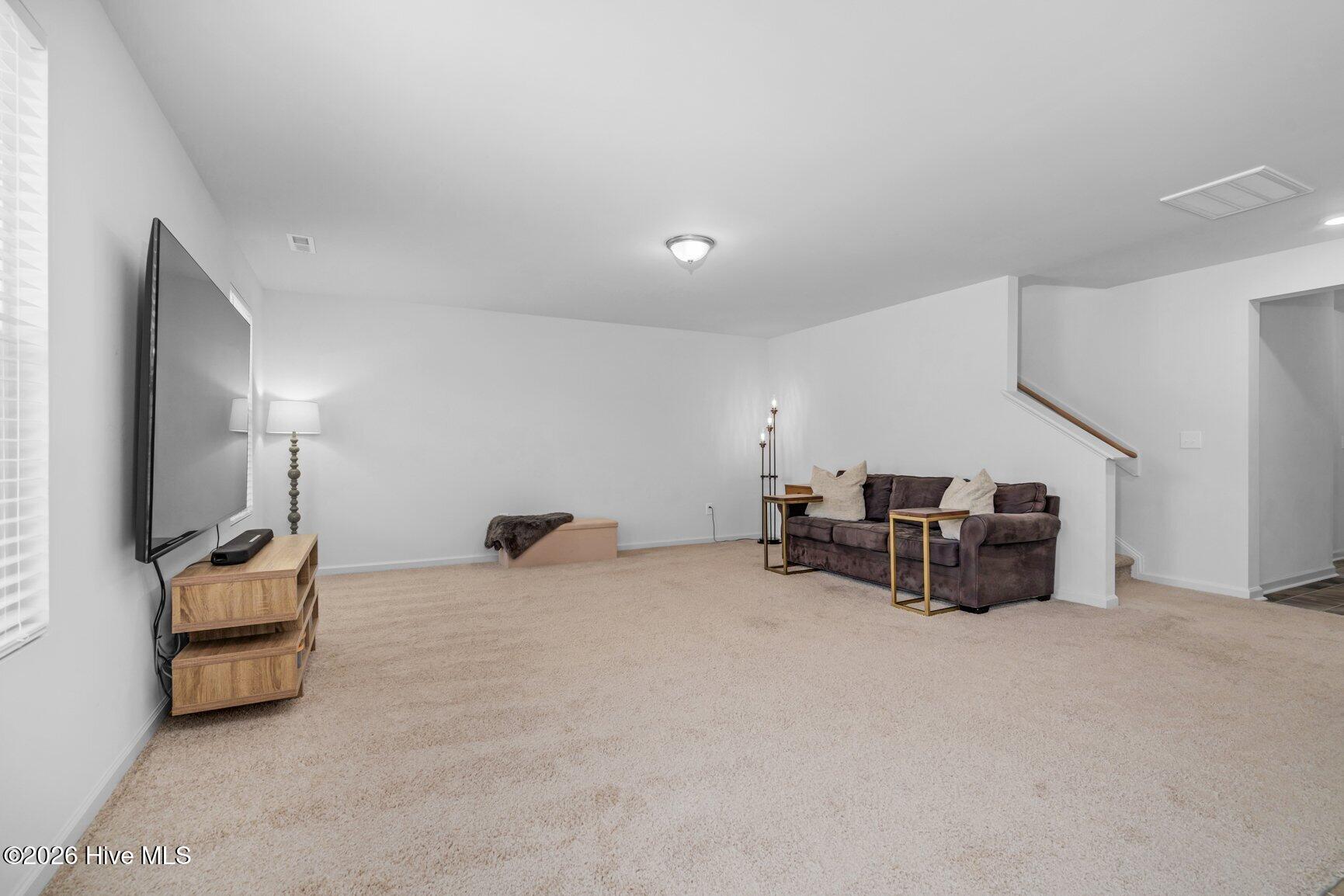 360 Riley Way Property Photo 8