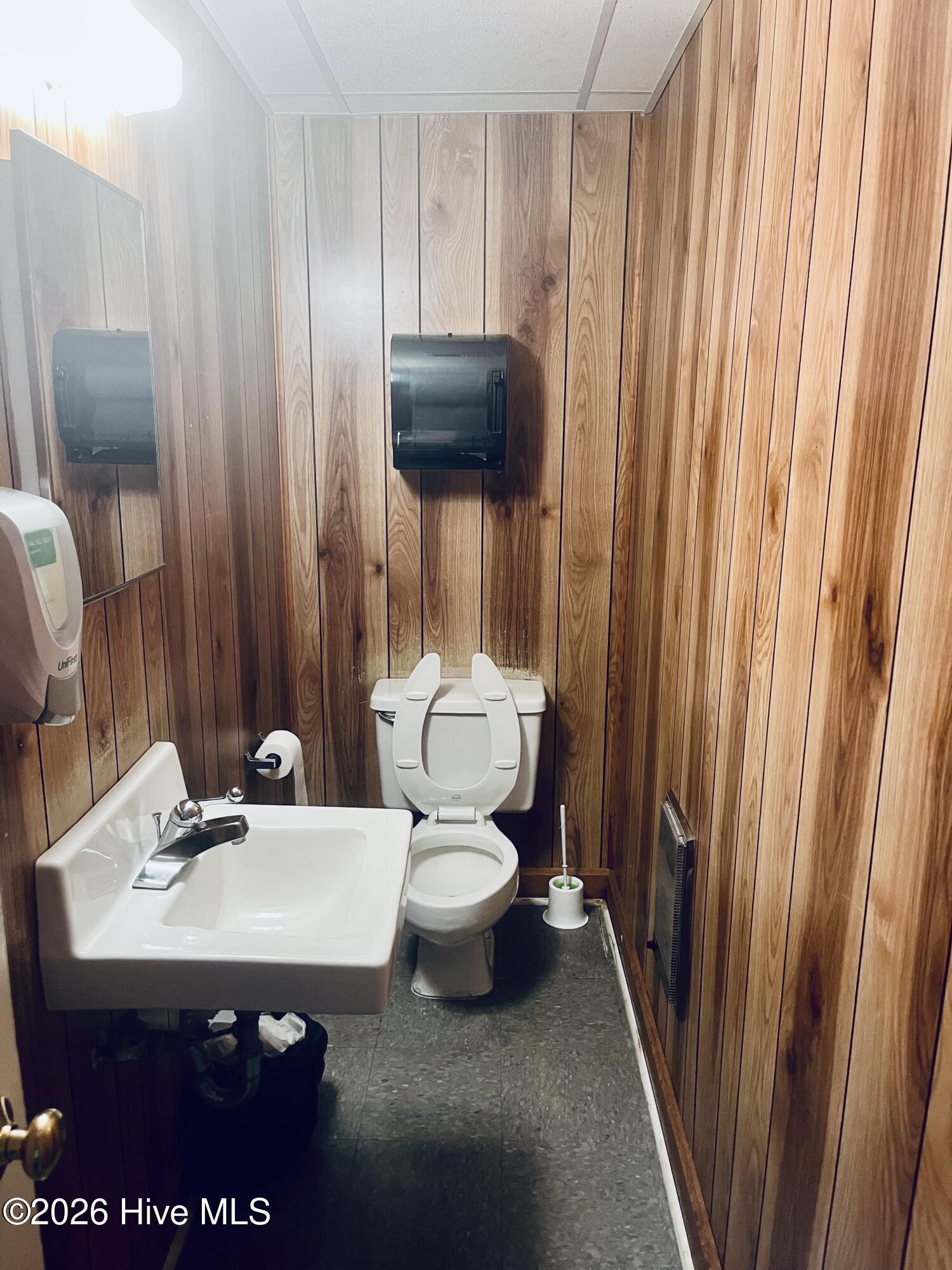 1902 Baldree Road S Property Photo 25