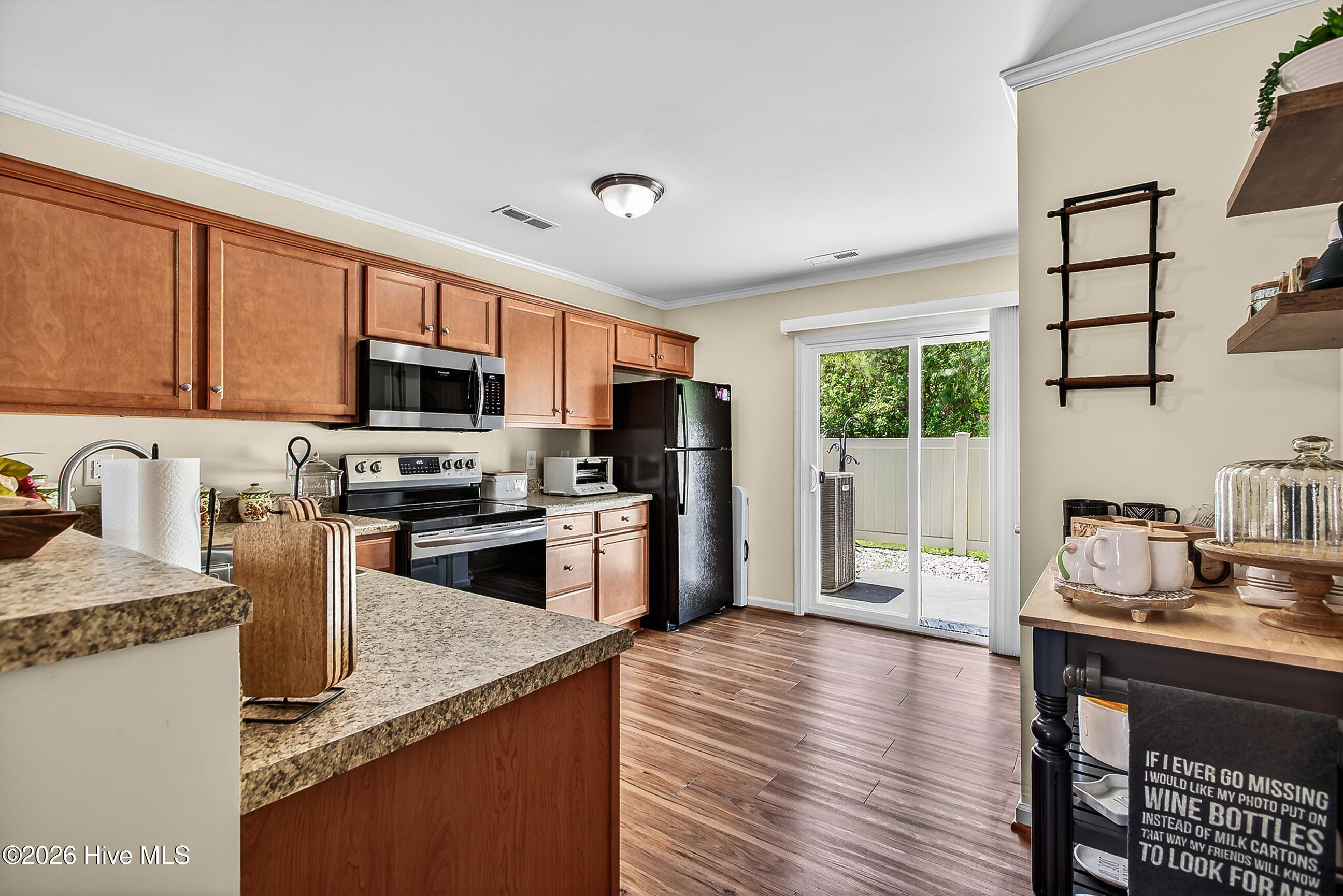 431 Sullivan Loop Road Property Photo 10