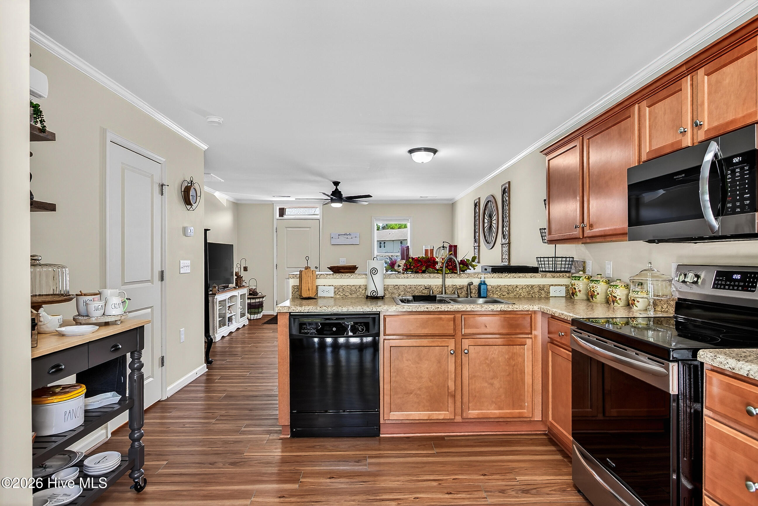 431 Sullivan Loop Road Property Photo 11