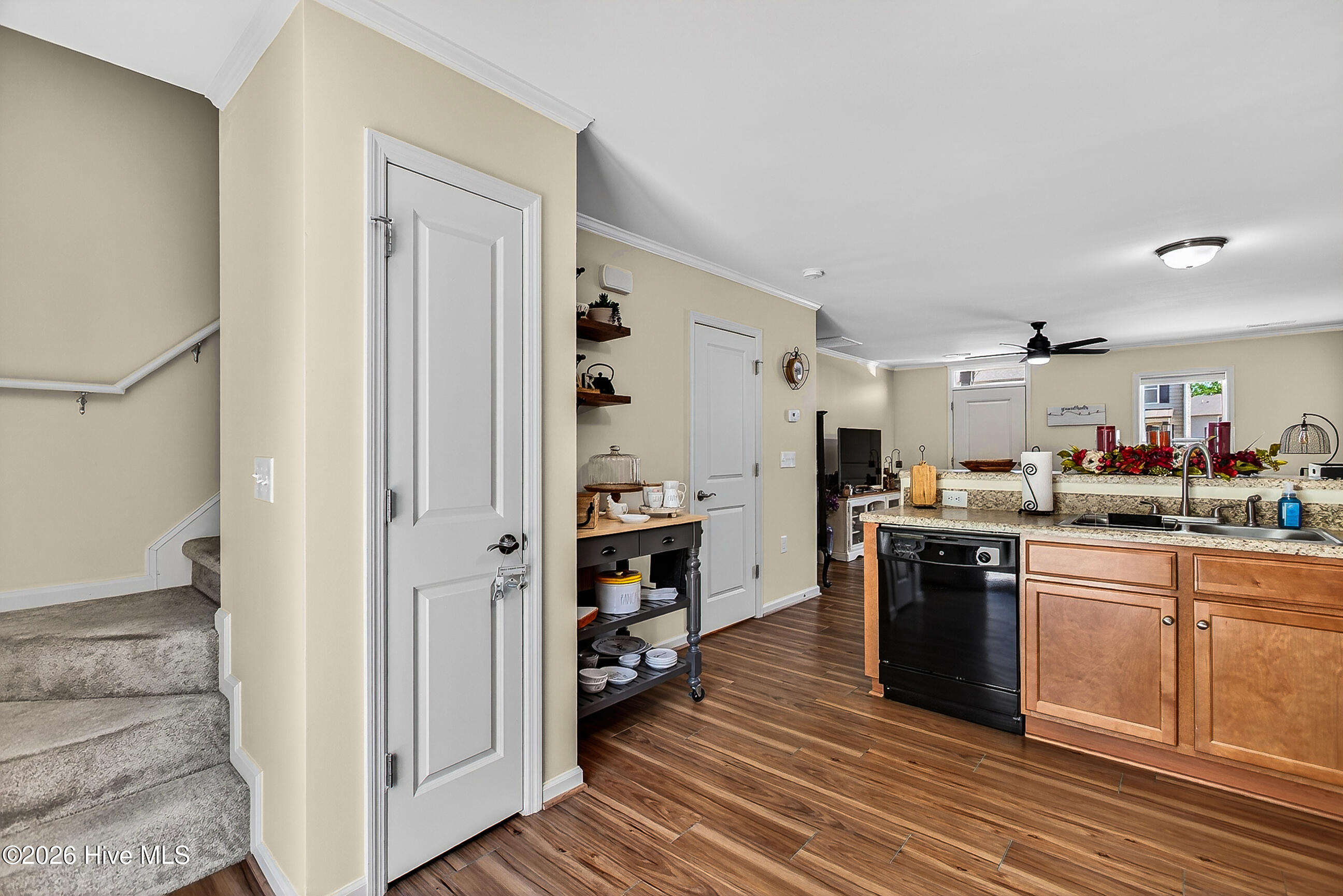 431 Sullivan Loop Road Property Photo 12