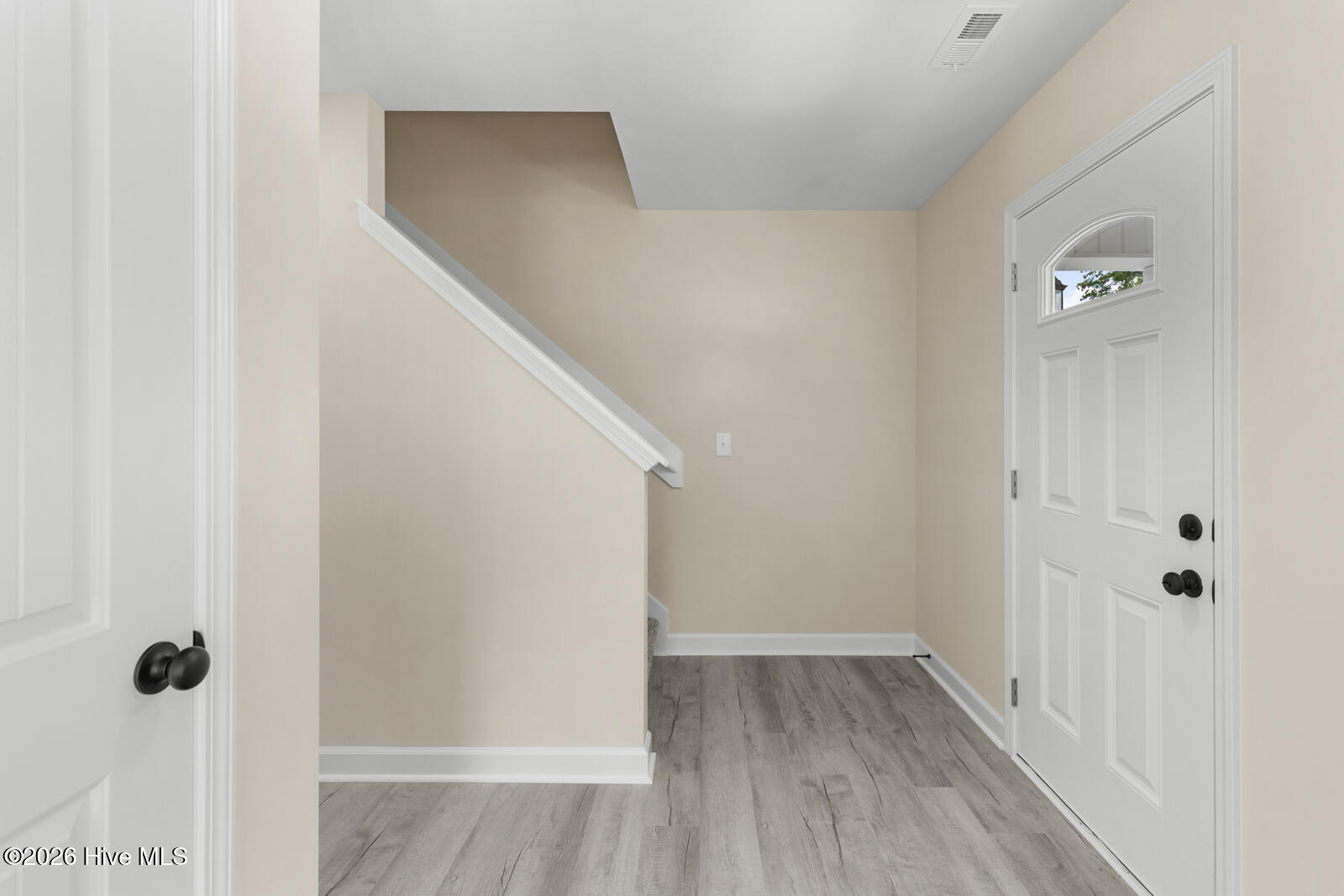 1246 Old Maplehurst Road Property Photo 5
