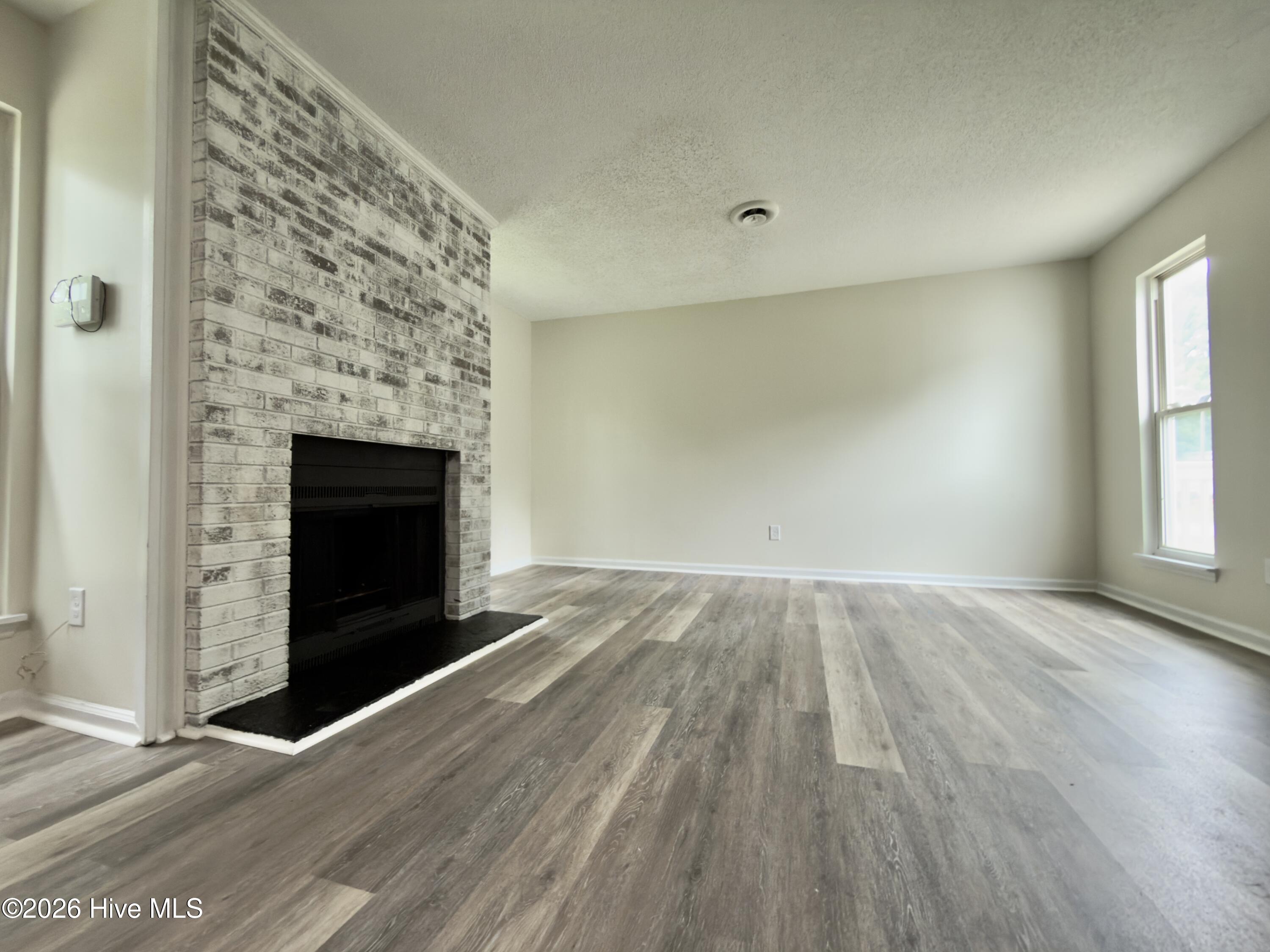 6 Lakewood Court Property Photo 2