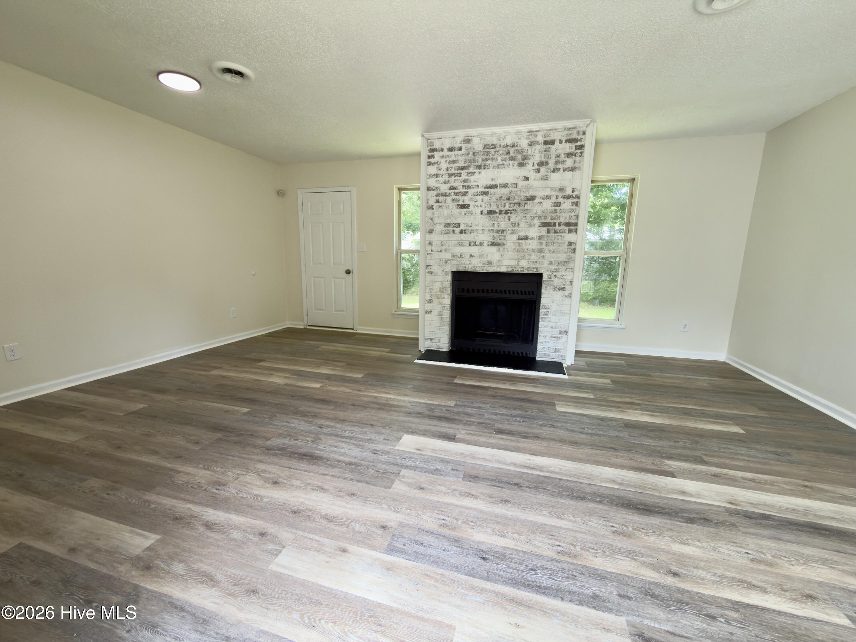 6 Lakewood Court Property Photo 6