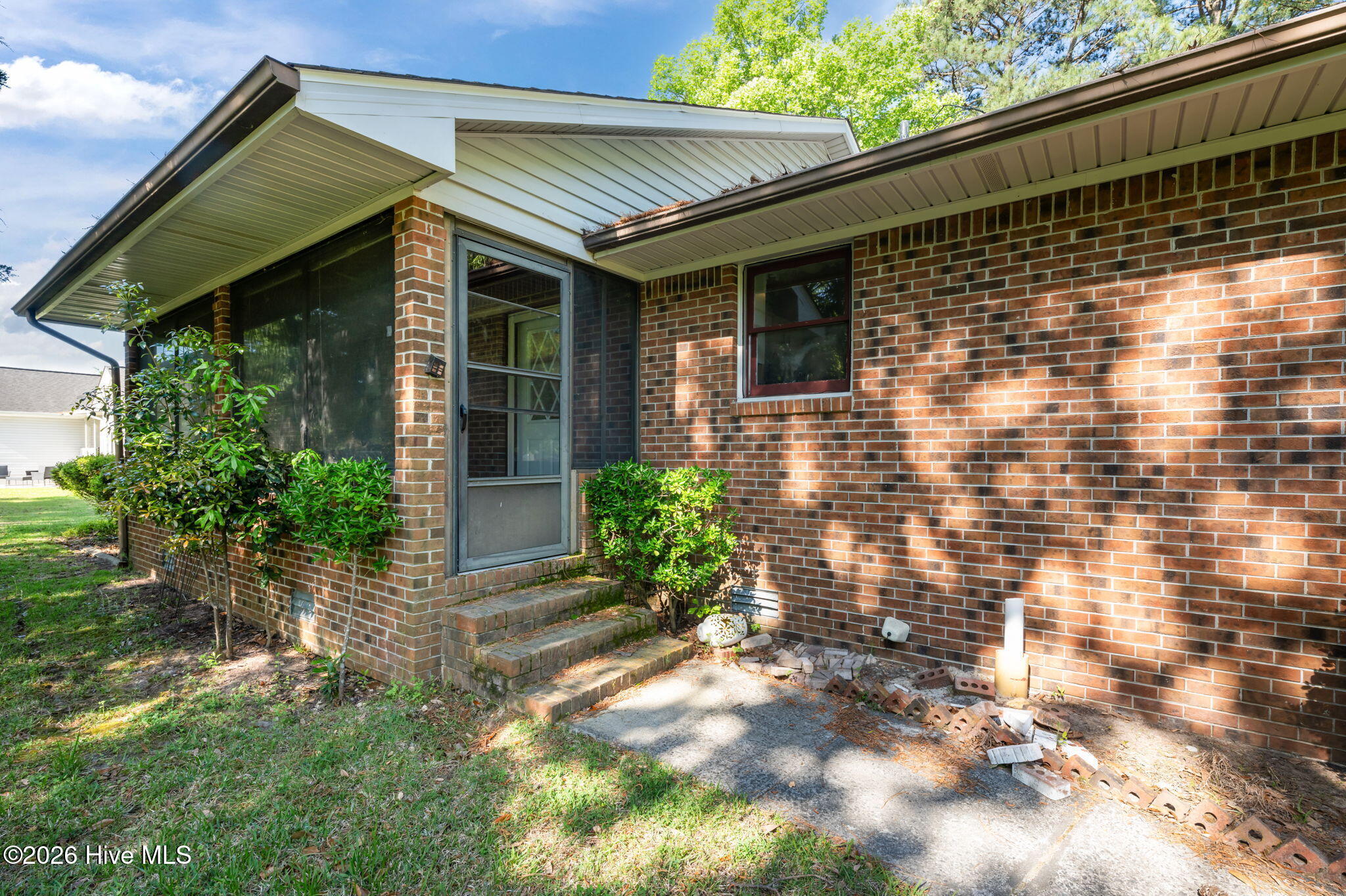 4802 Meadow Court Drive Property Photo 5