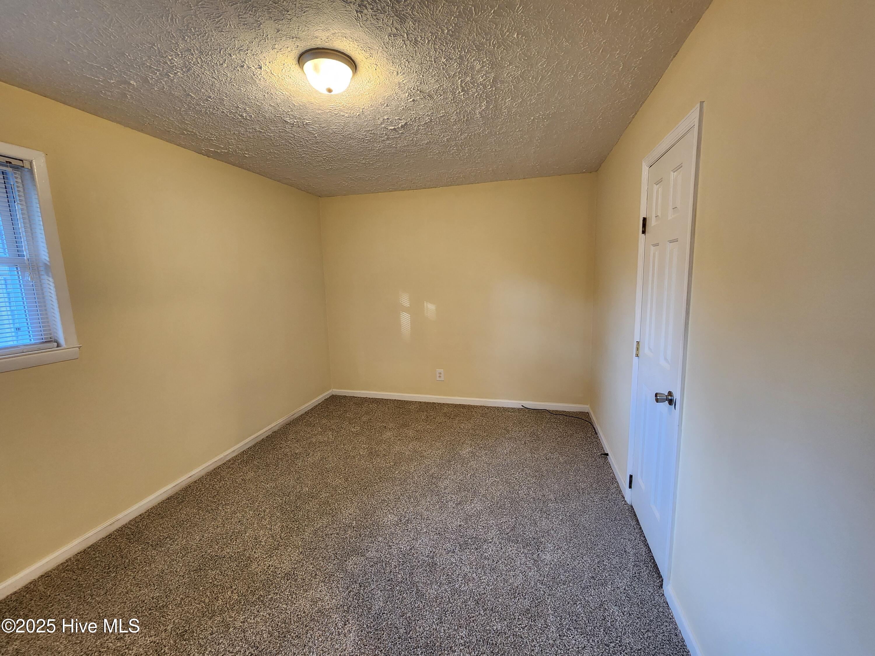 395 Maple Street Property Photo 10