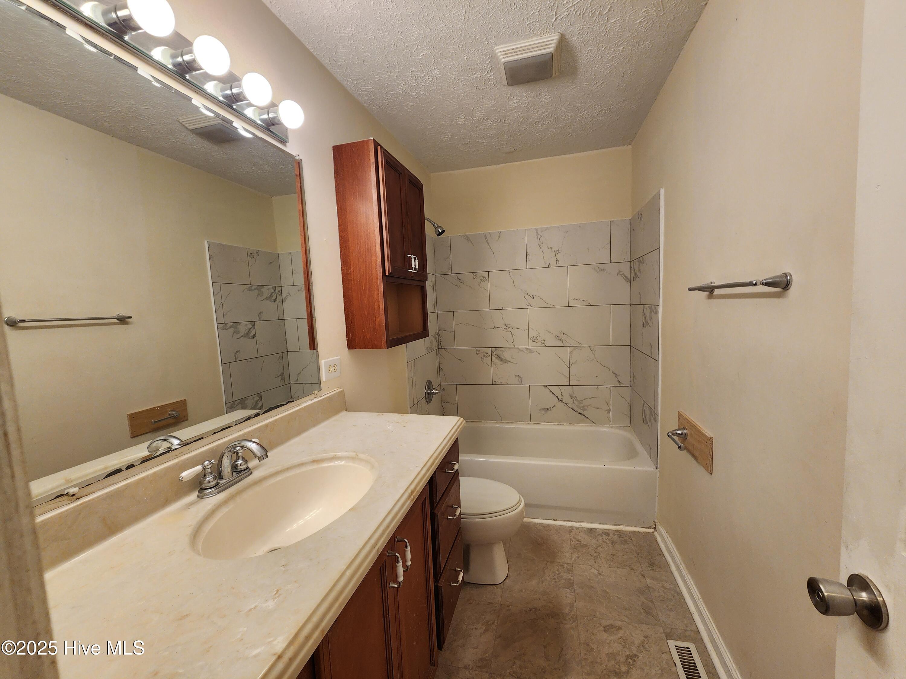 395 Maple Street Property Photo 16