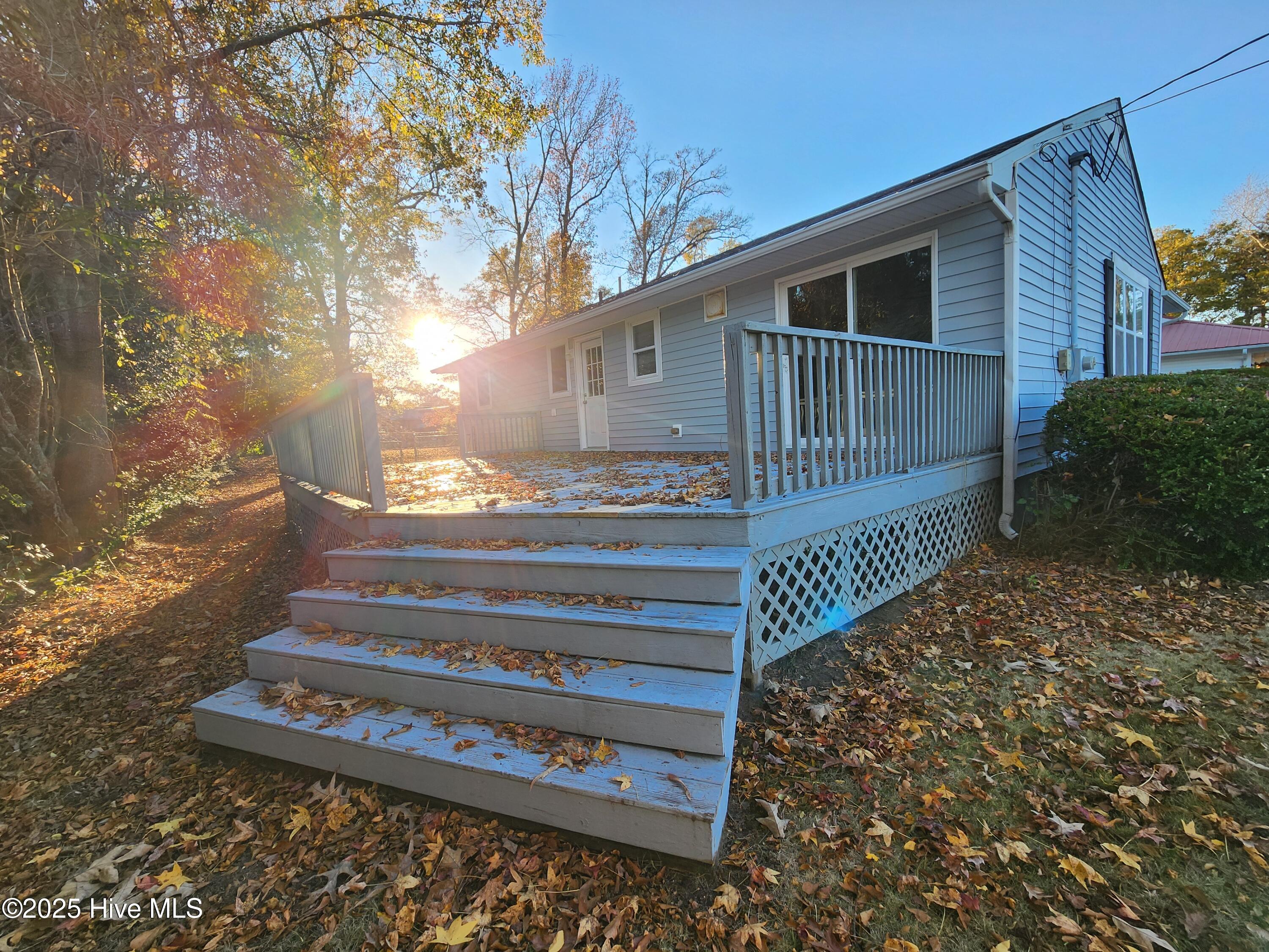 395 Maple Street Property Photo 17