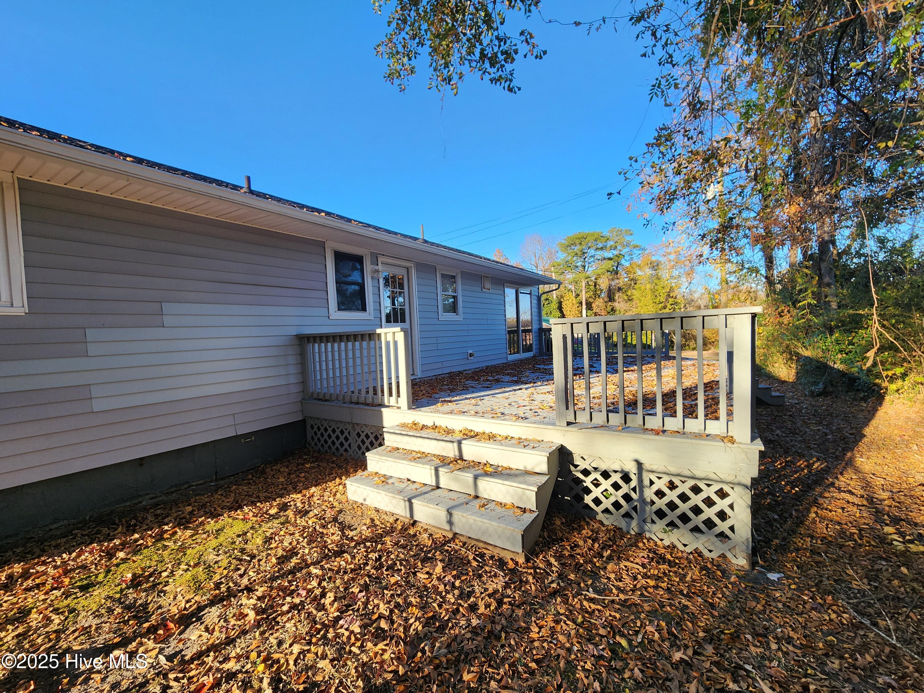 395 Maple Street Property Photo 18
