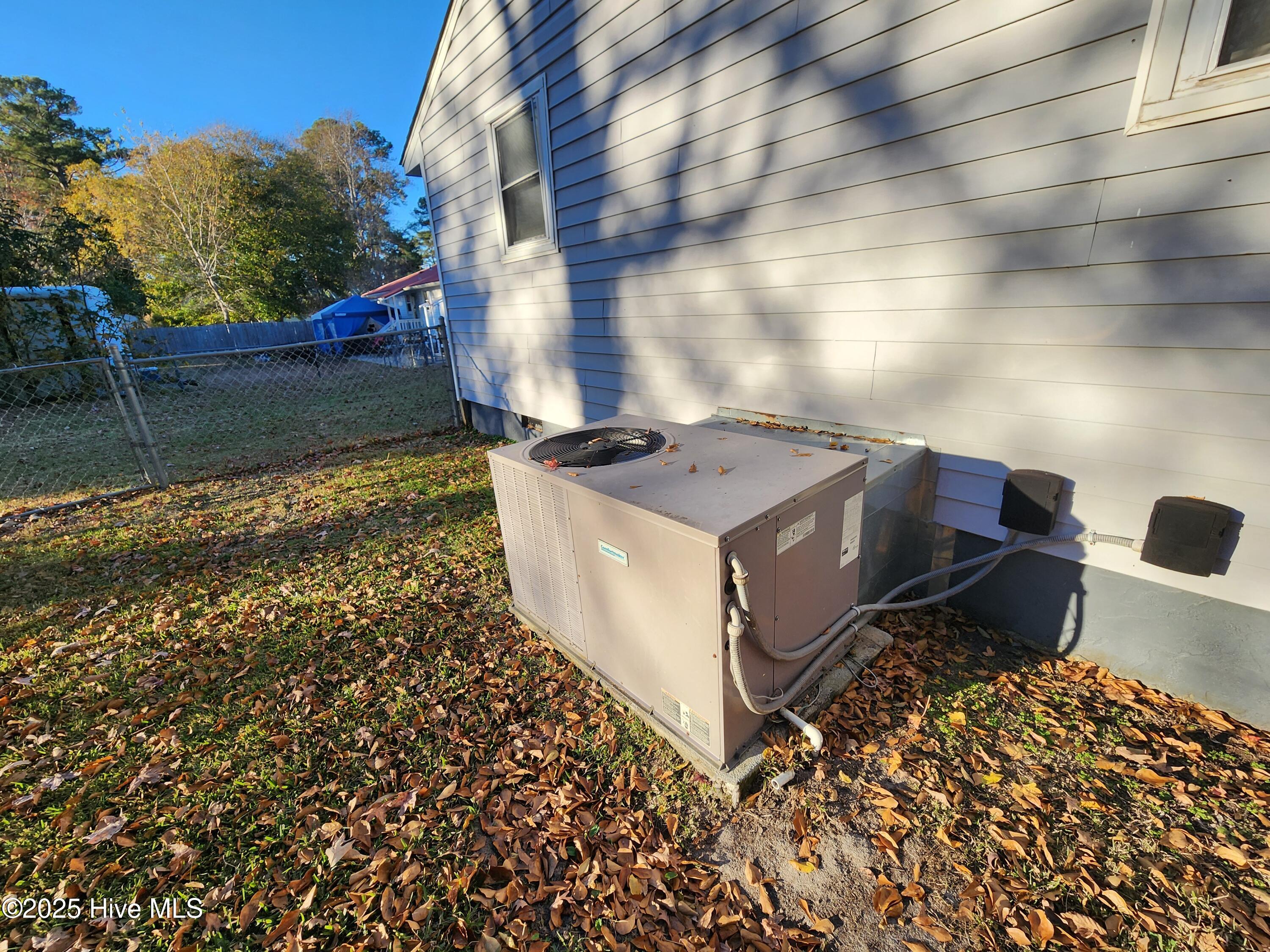 395 Maple Street Property Photo 21