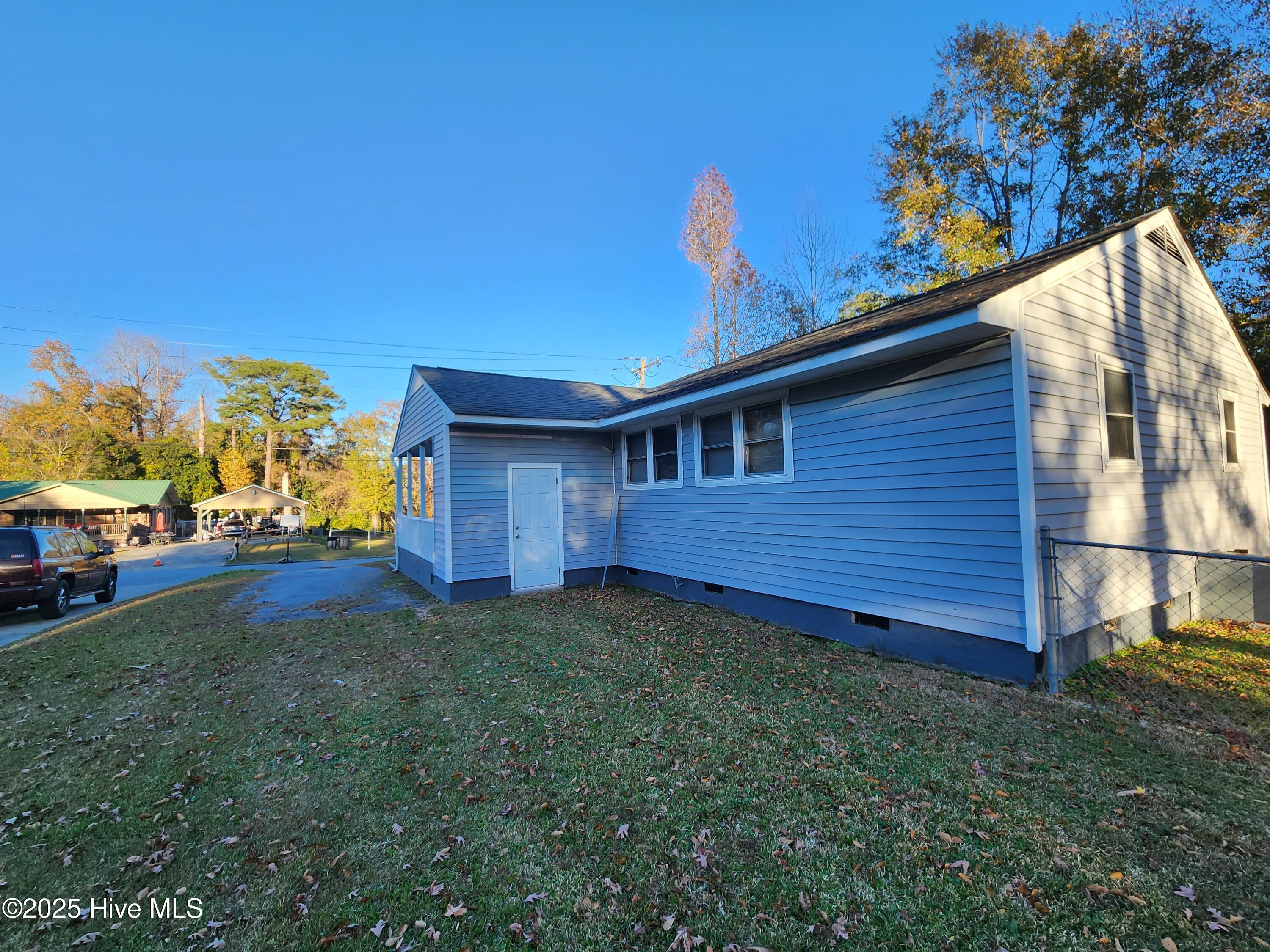 395 Maple Street Property Photo 22