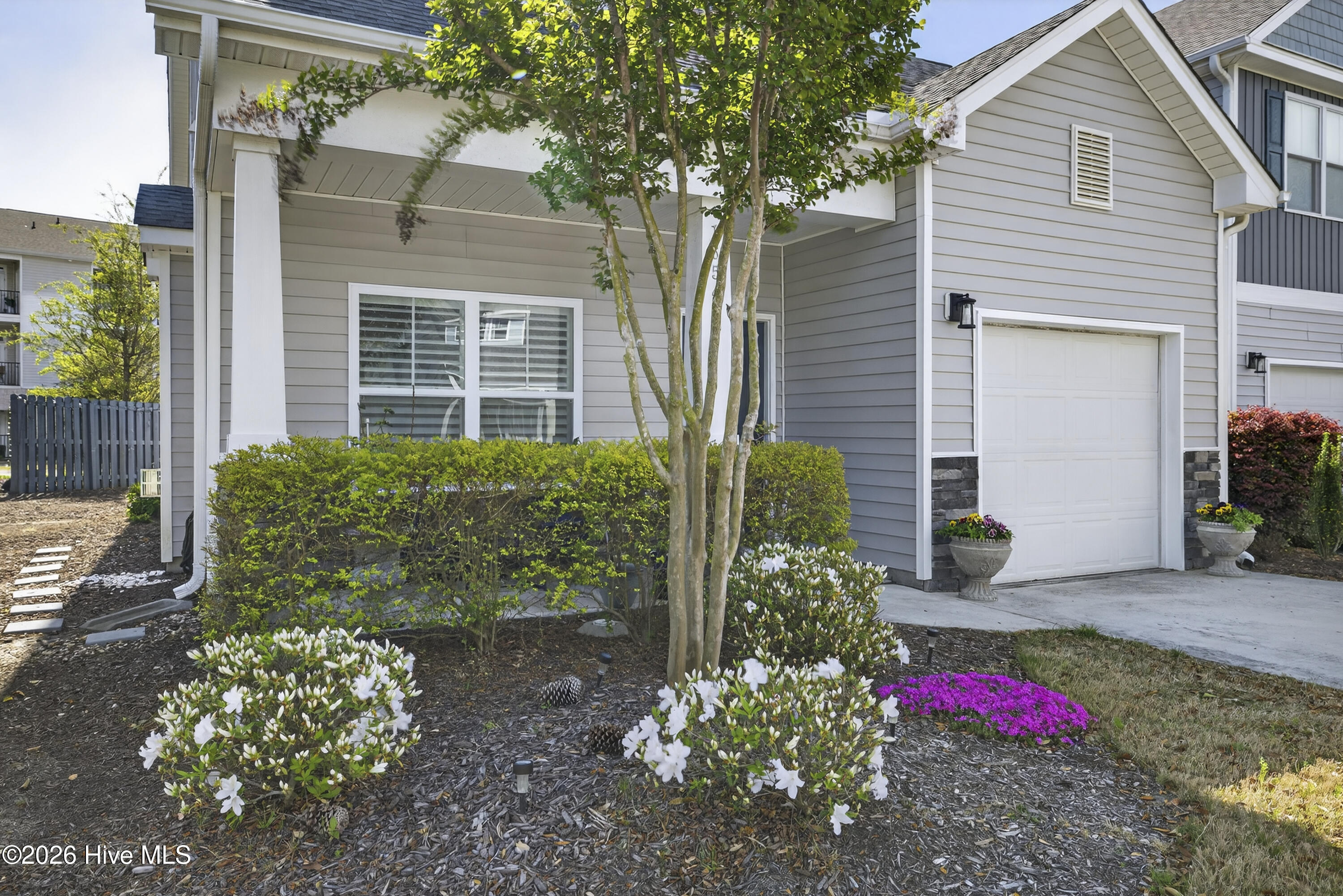 1654 Bratton Court Property Photo 3