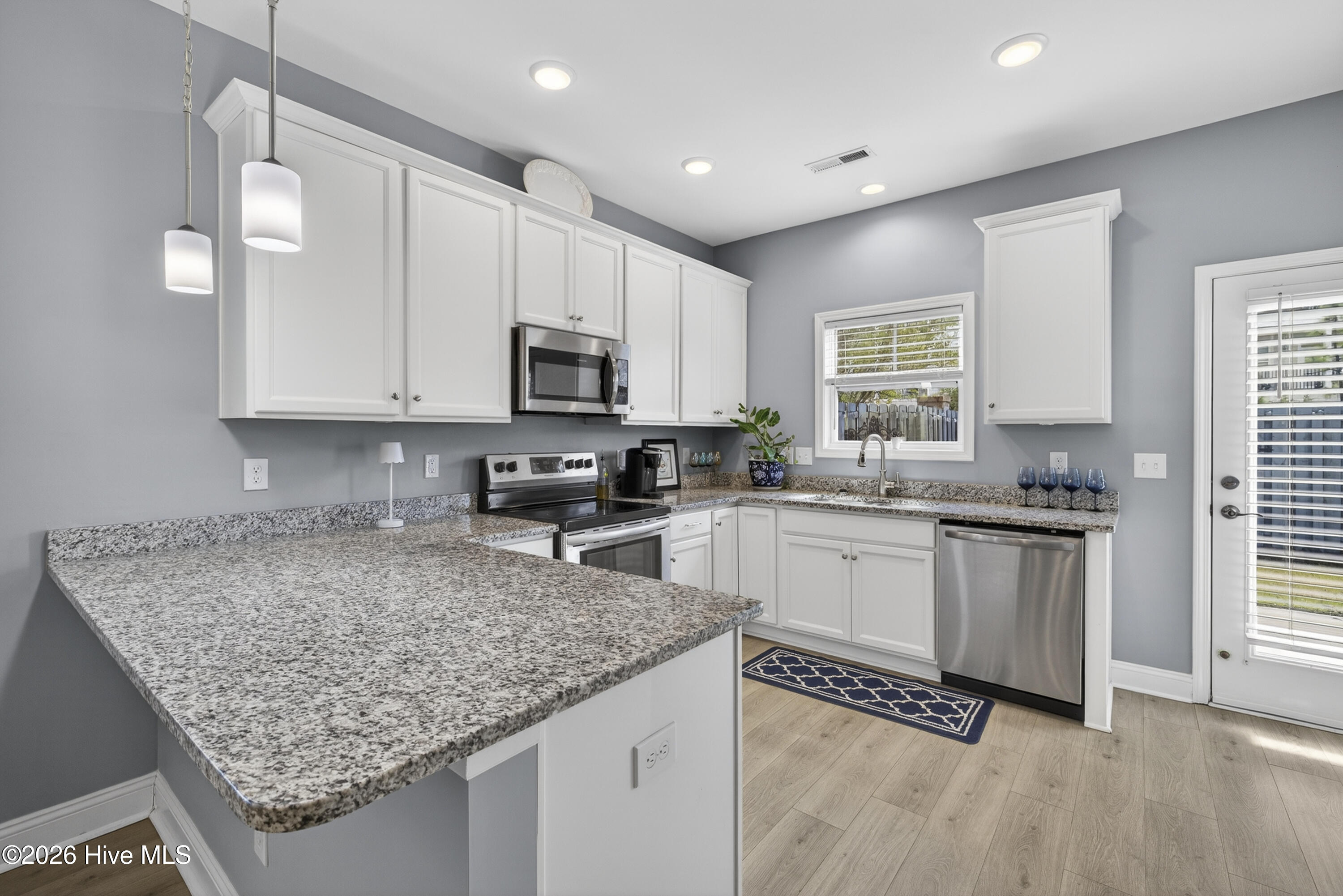 1654 Bratton Court Property Photo 10