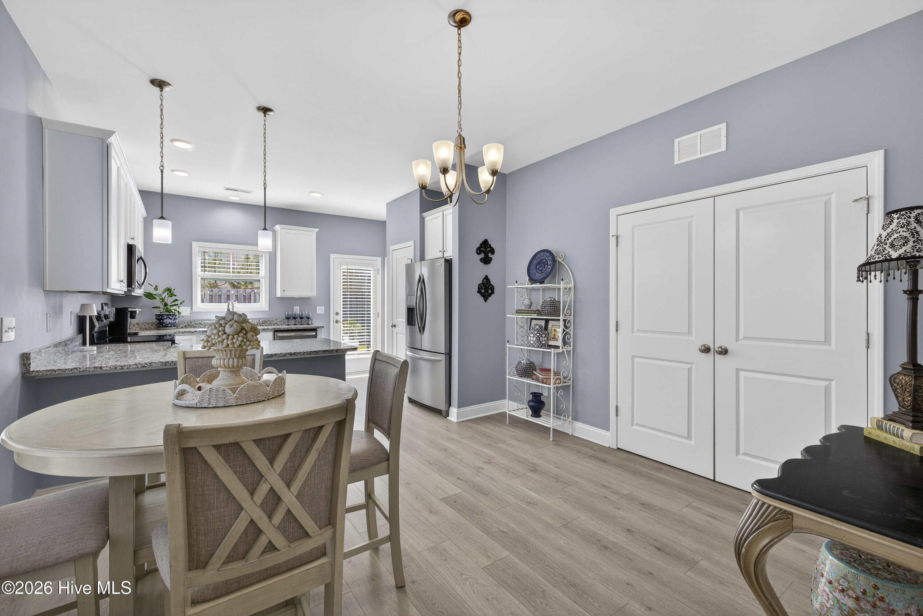 1654 Bratton Court Property Photo 13