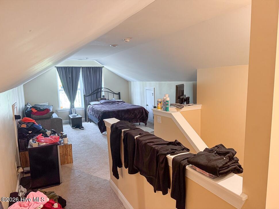 127 Ascot Property Photo 37