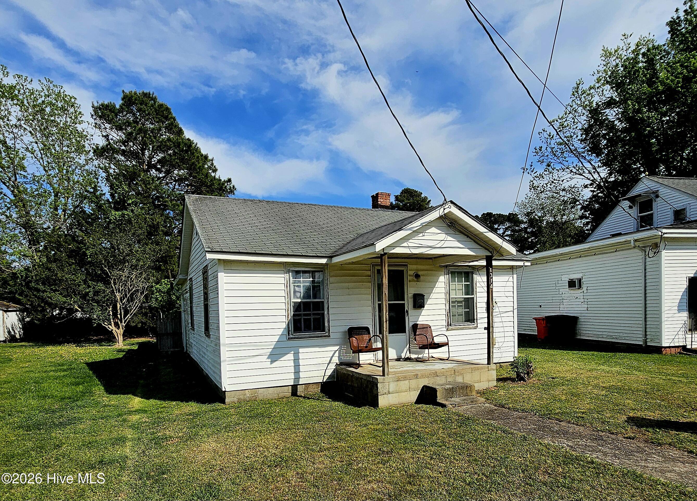 1314 Moore Street Property Photo 3
