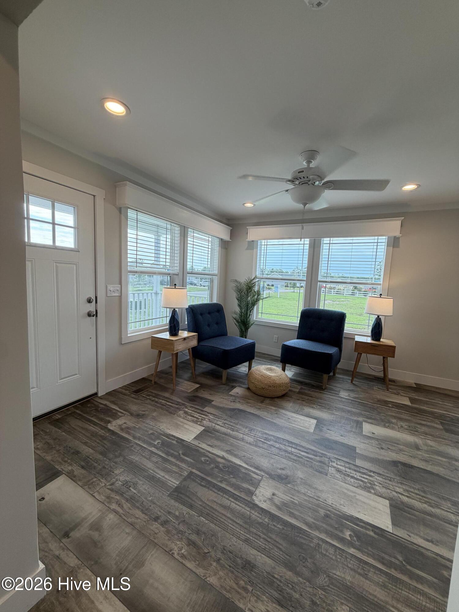 880 Yaupon Drive Sw Property Photo 3