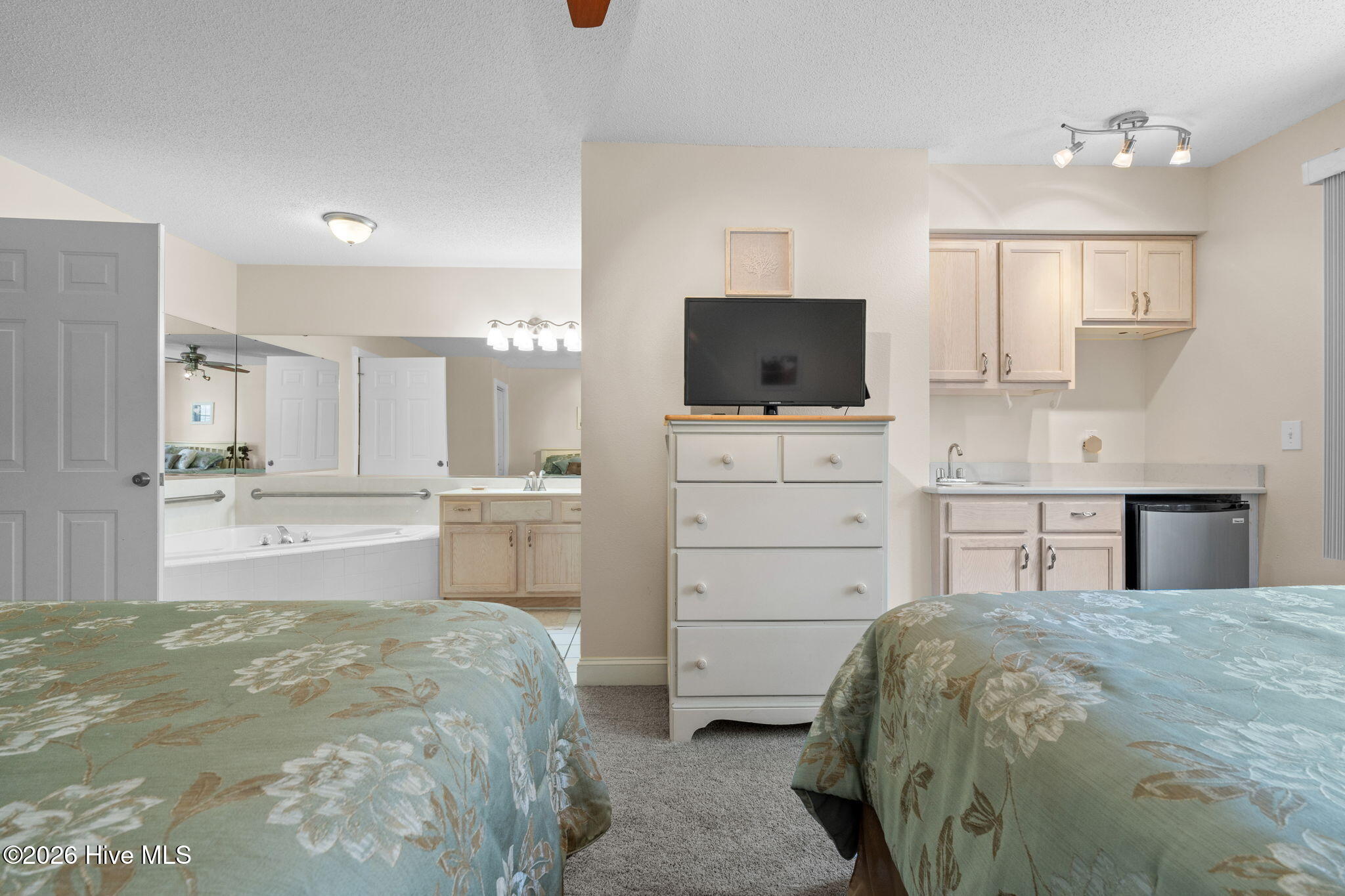 908 Resort Circle Unit 512 Property Photo 25