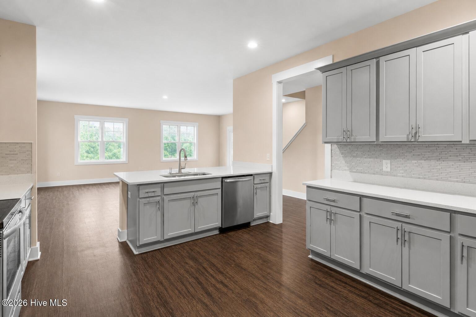 422 Darel Street Property Photo 17