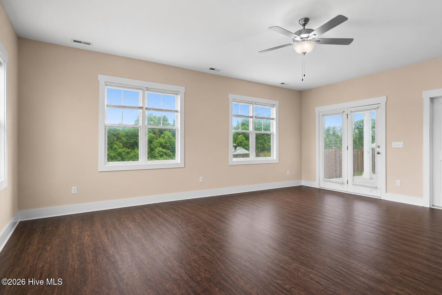 422 Darel Street Property Photo 20