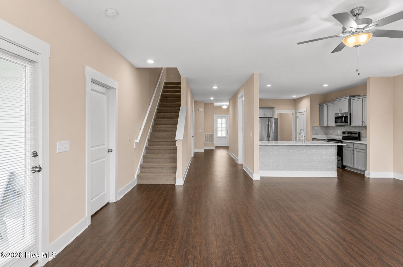 422 Darel Street Property Photo 21