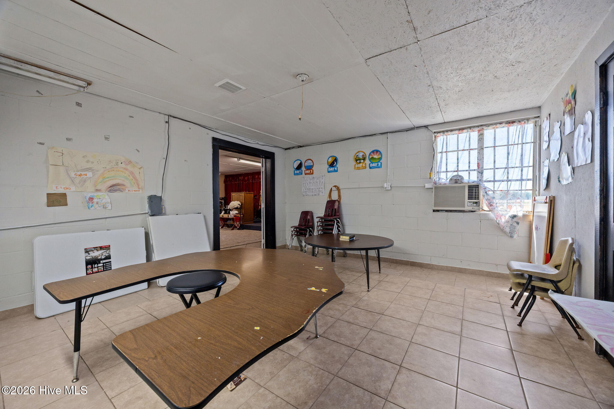4400 Newton Grove Highway Property Photo 33