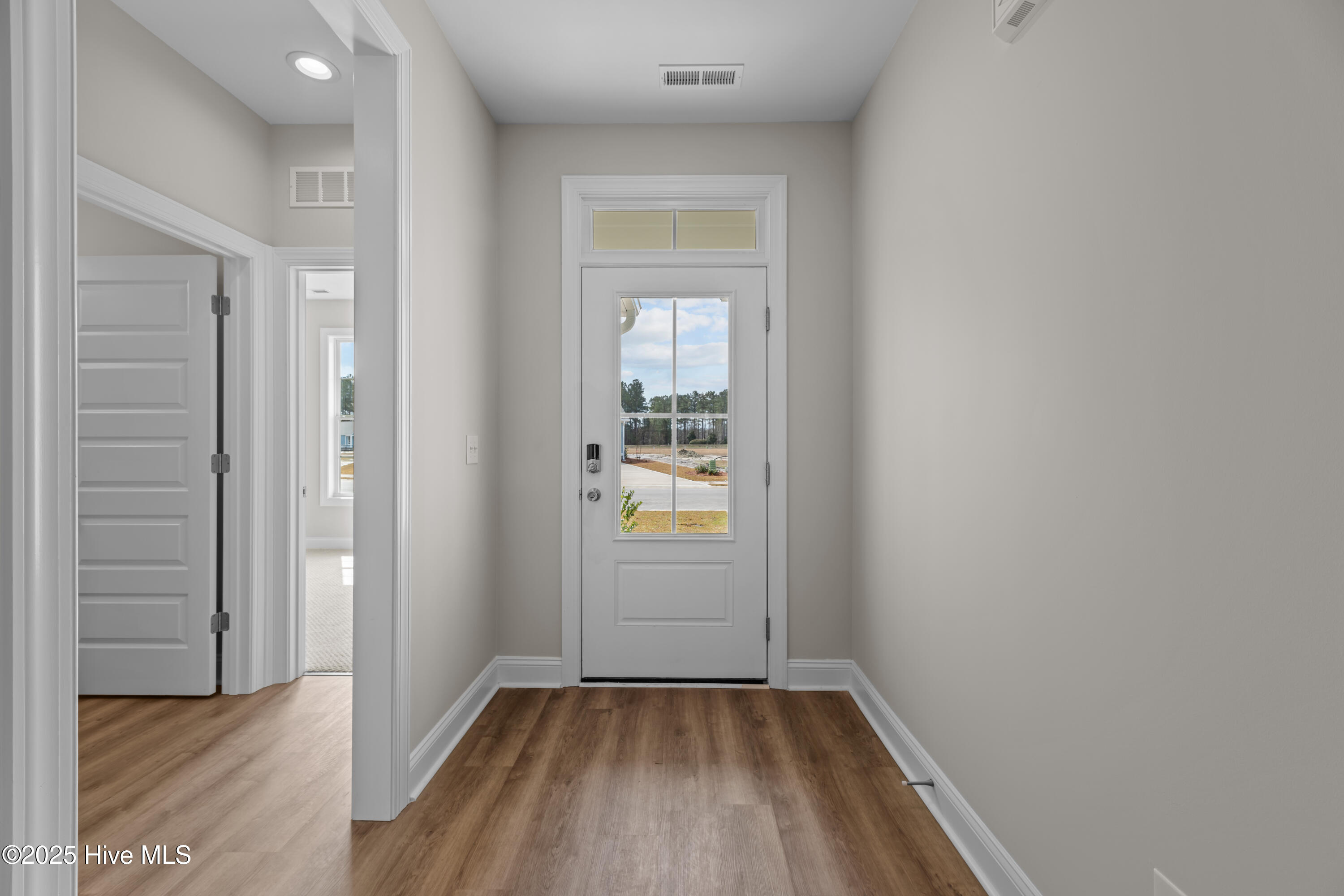 1009 Exeter Place Property Photo 10