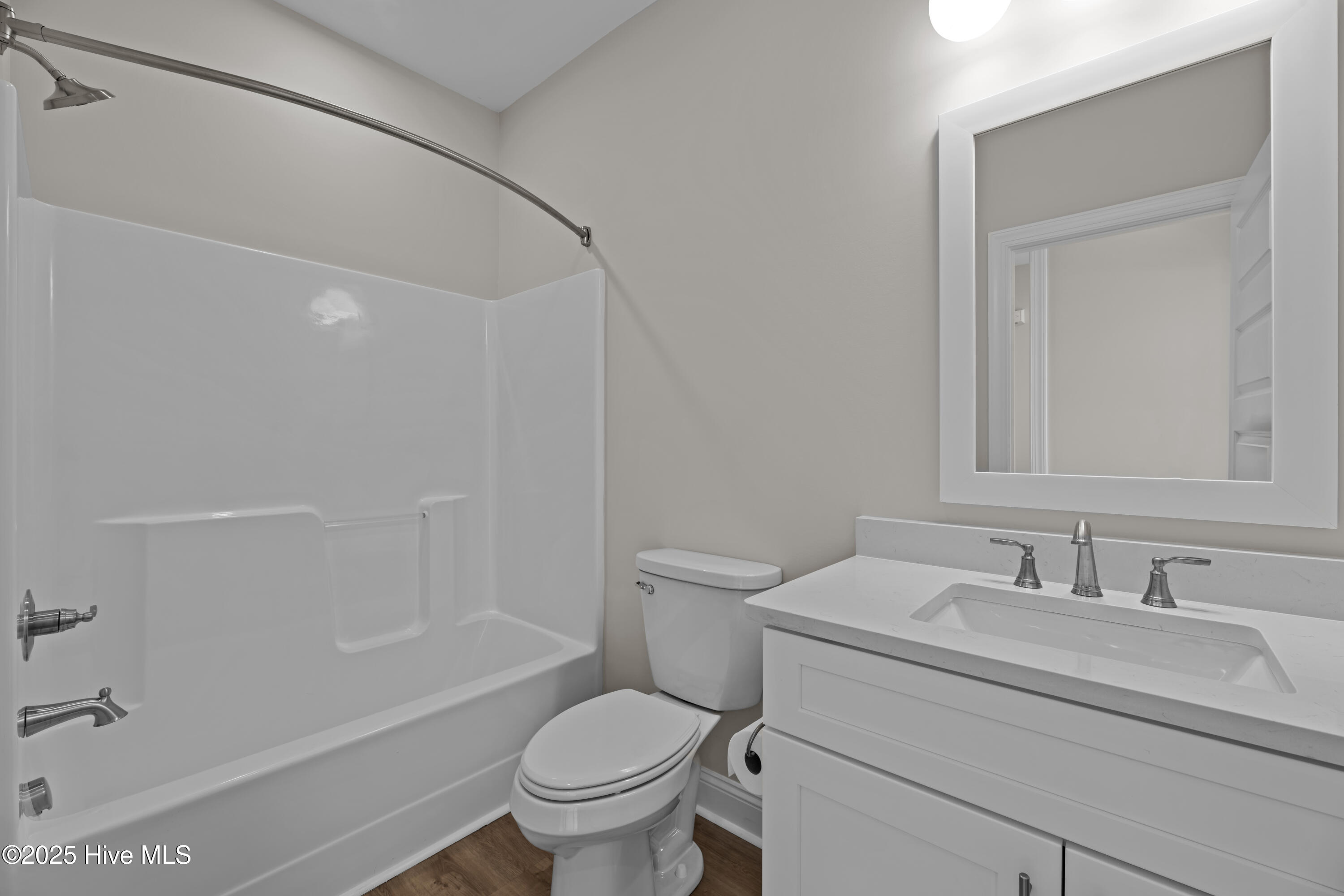 1009 Exeter Place Property Photo 17