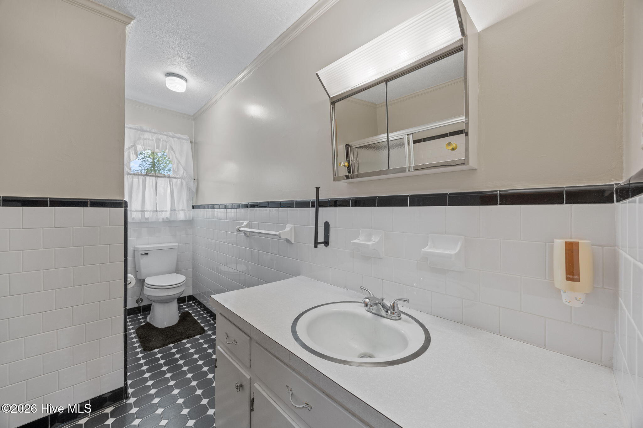 420 Aberdeen Drive Property Photo 27