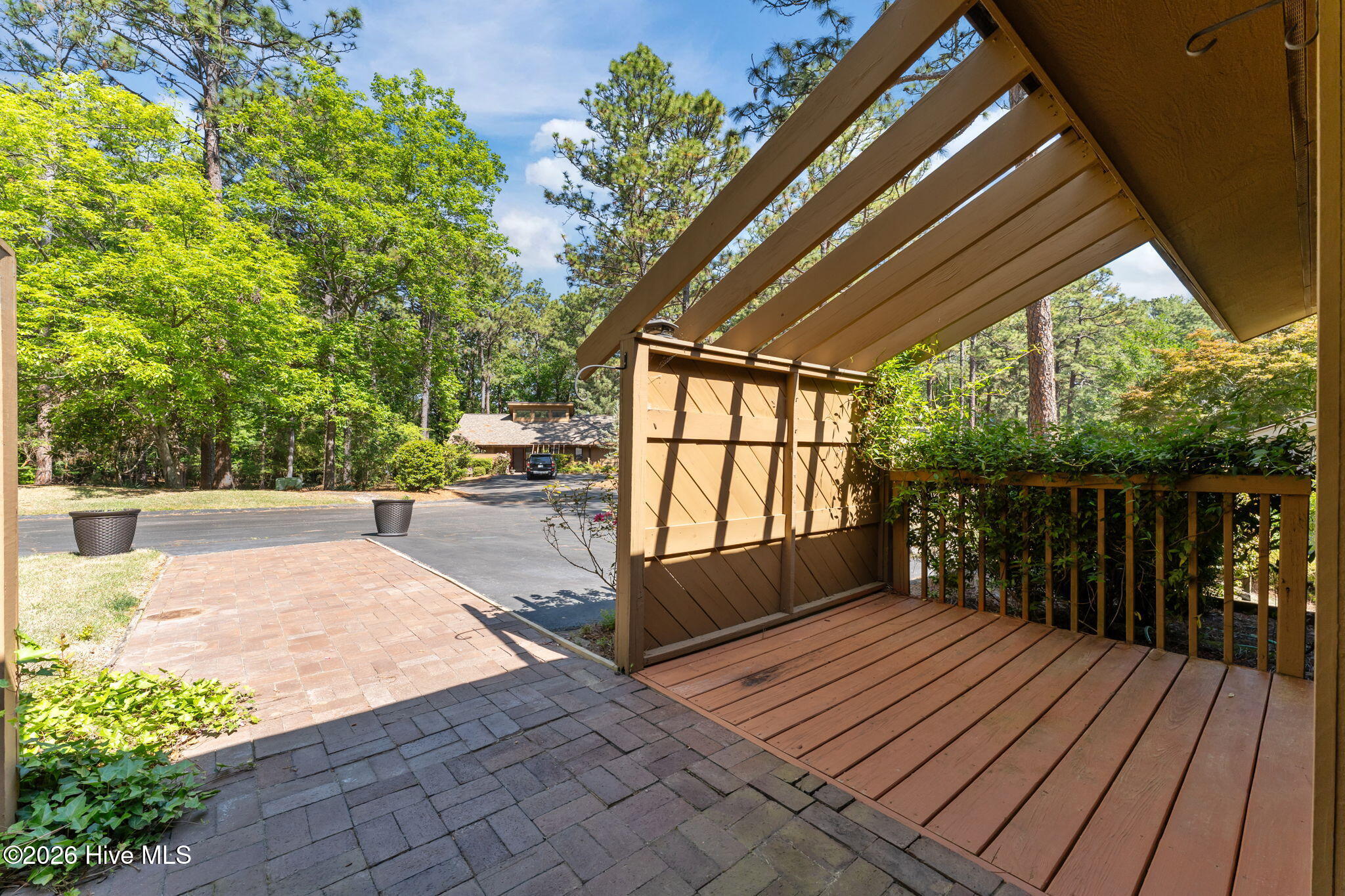 5 Village By The Lake Lane Property Photo 6