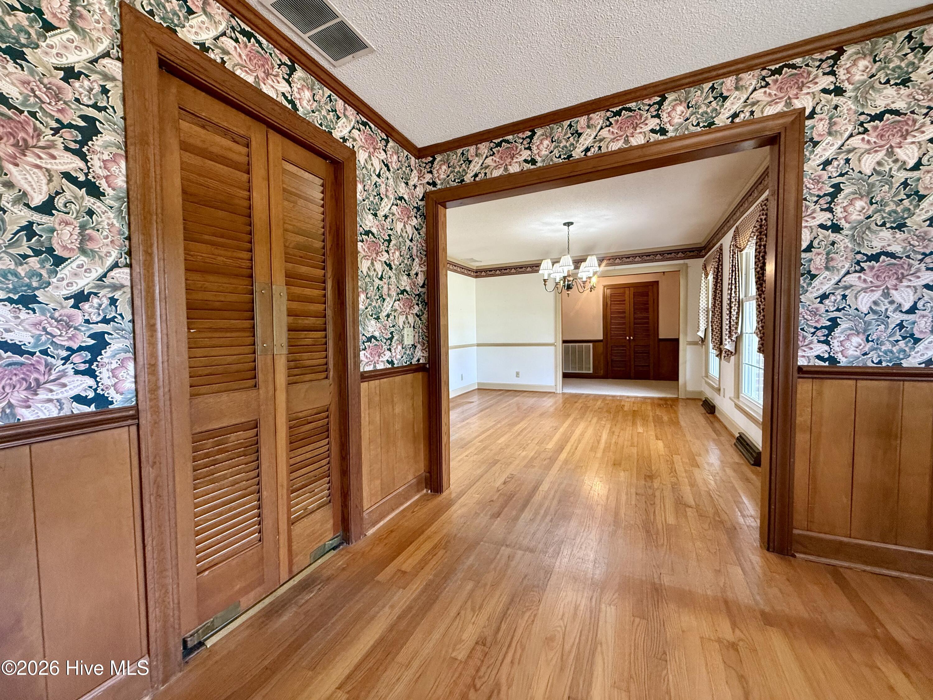 1391 Johnson Drive Property Photo 28
