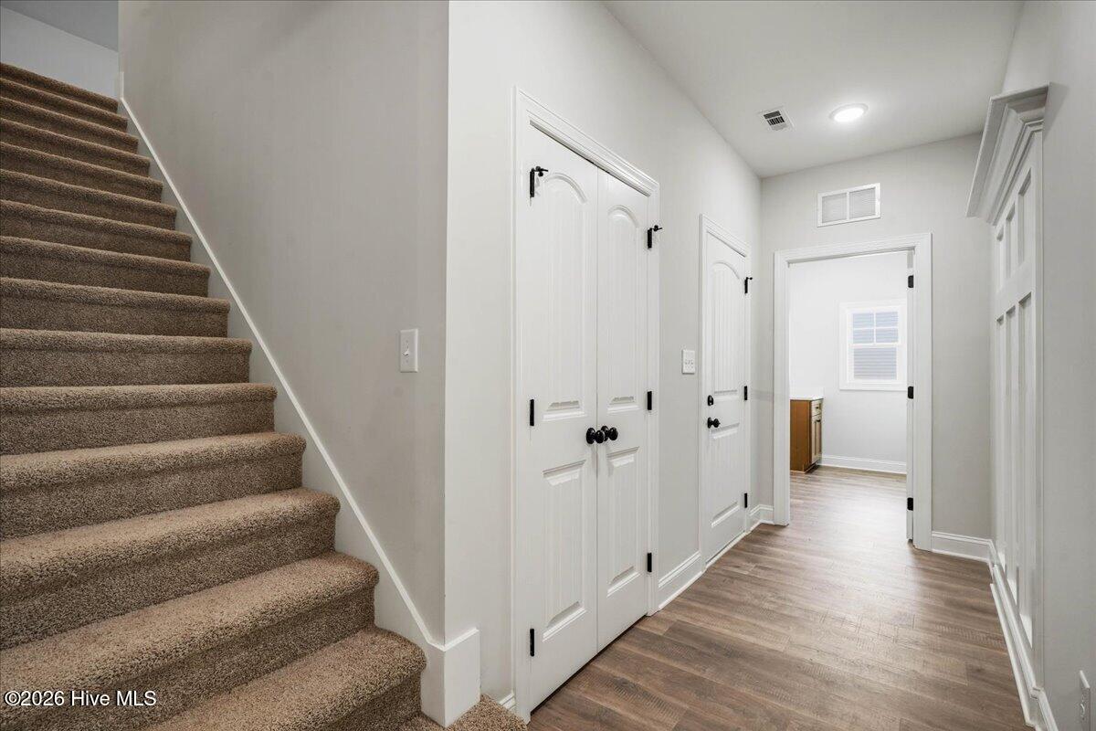 1843 S Big Woods Road Property Photo 32
