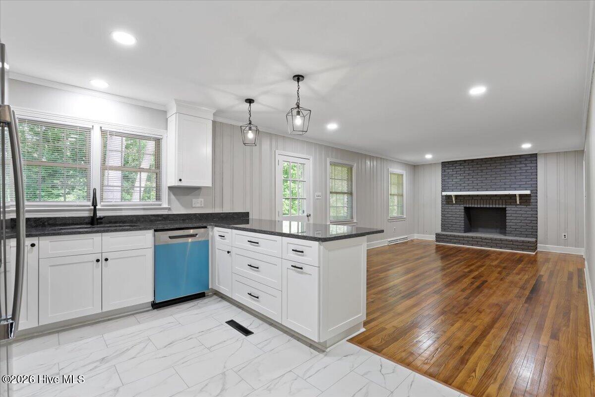 1907 Sedgefield Drive Property Photo 11