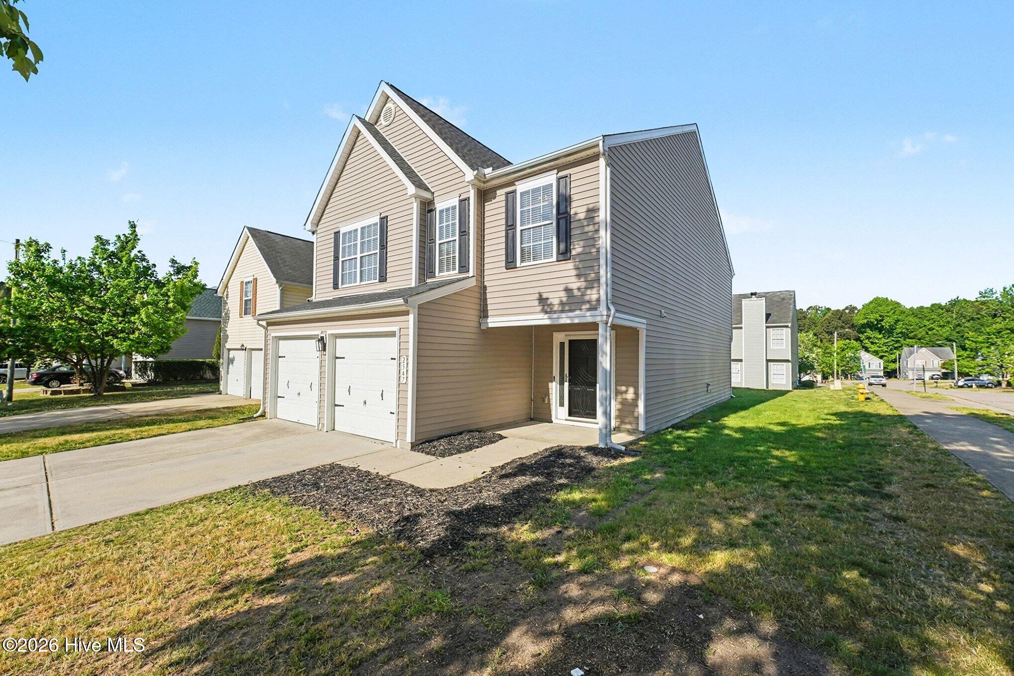 2547 Crescent Forest Drive Property Photo 2