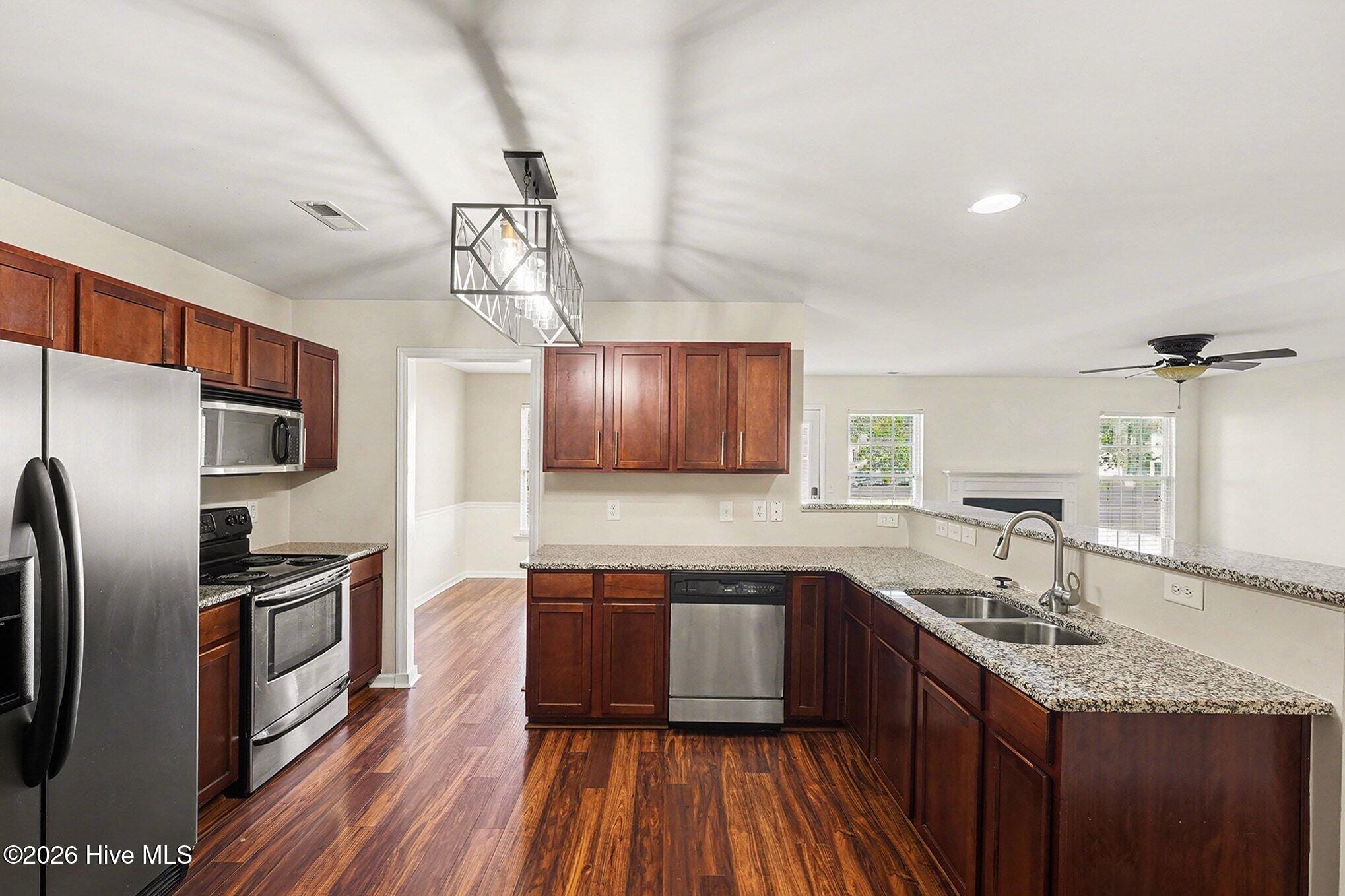 2547 Crescent Forest Drive Property Photo 14