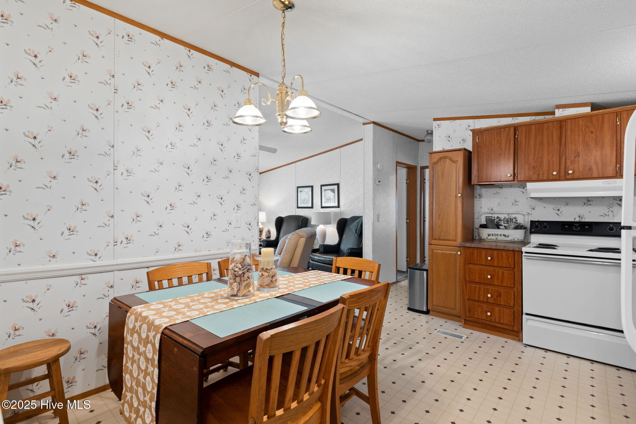 7203 Banner Street Sw Property Photo 12