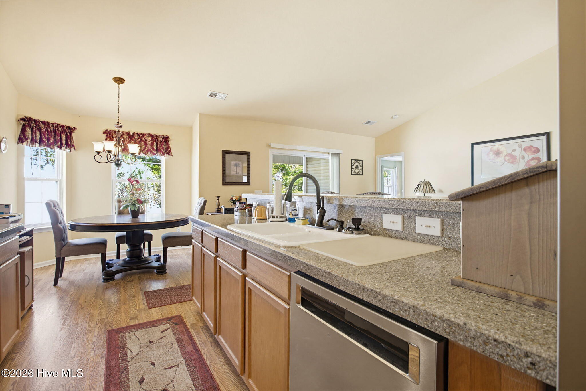 910 Elderberry Lane Sw Property Photo 14