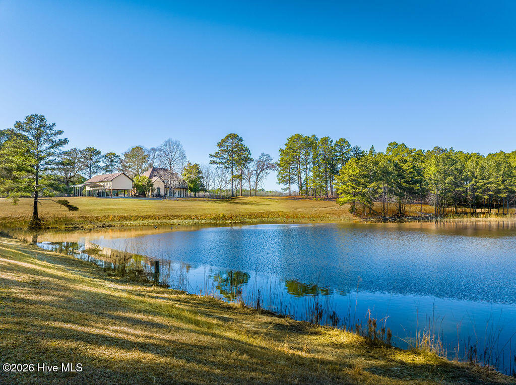 450 Addor Road Property Photo 2