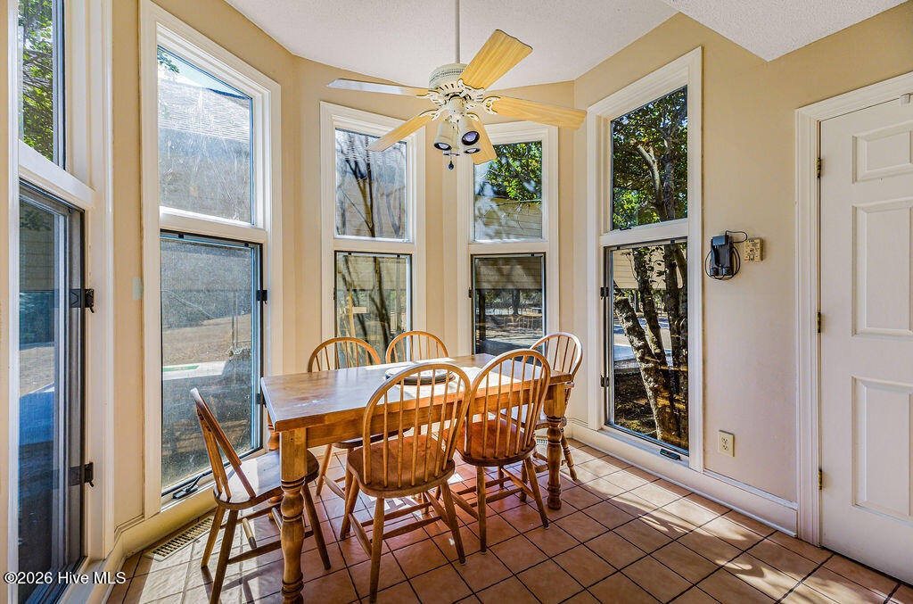 450 Addor Road Property Photo 11