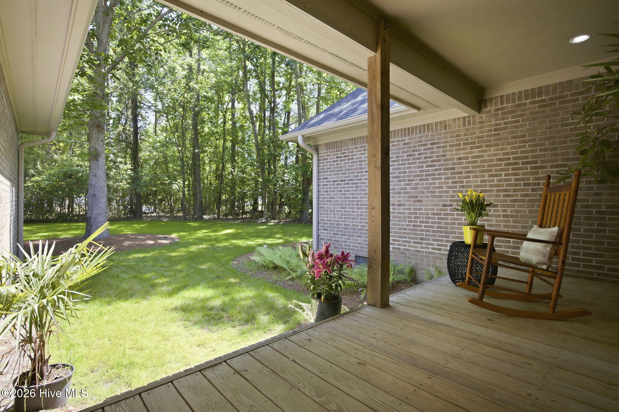 512 North Line Drive Property Photo 8